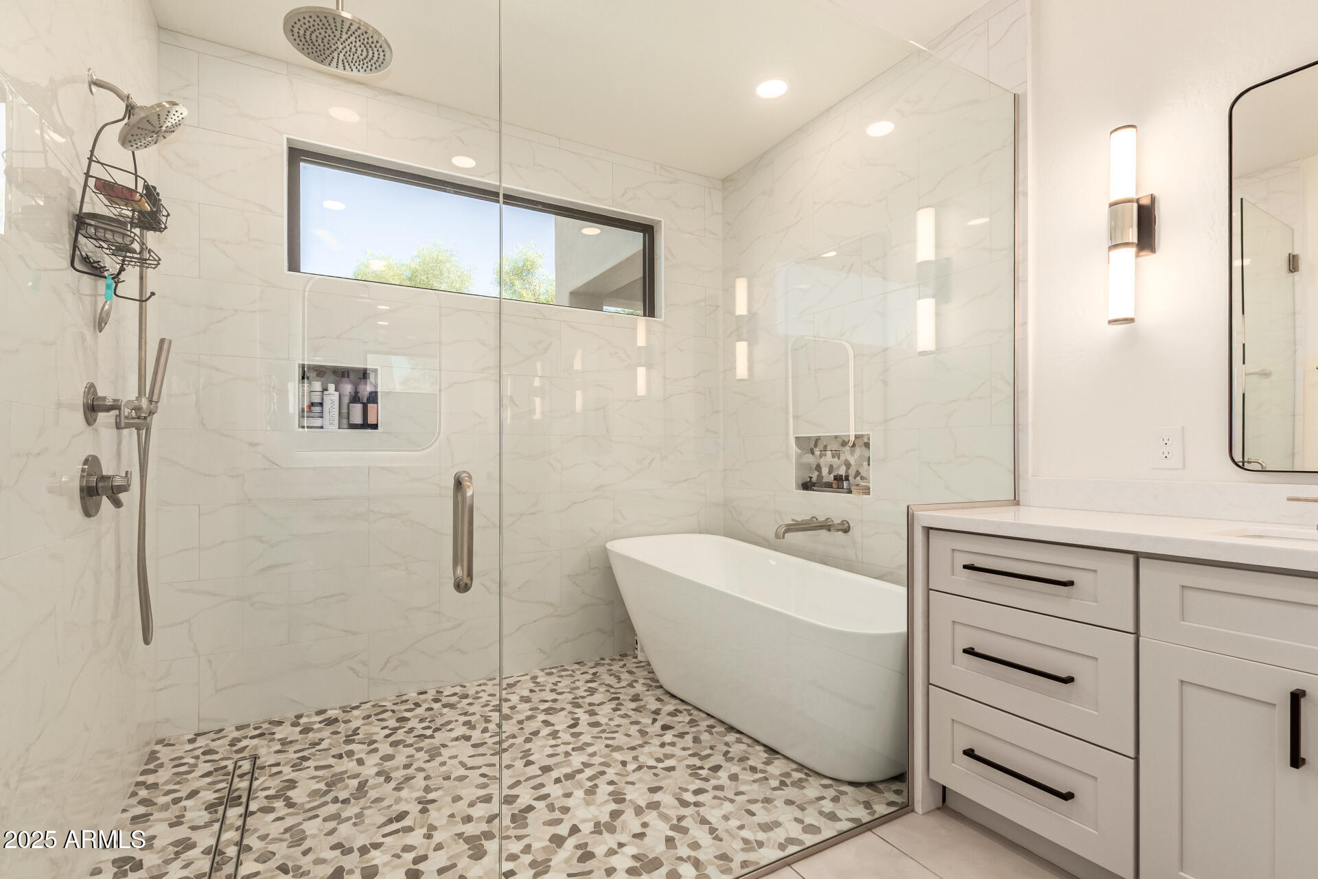 7160 E RIDGEVIEW Place