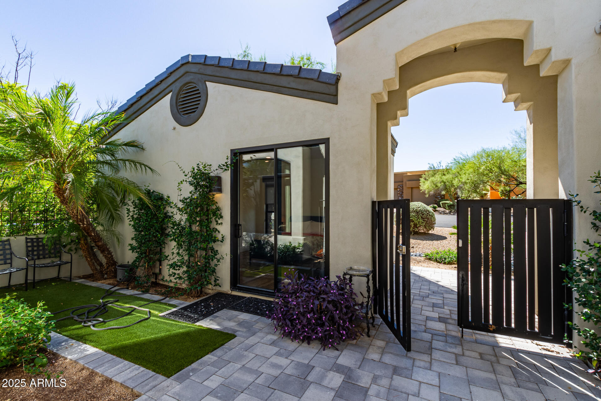 7160 E RIDGEVIEW Place