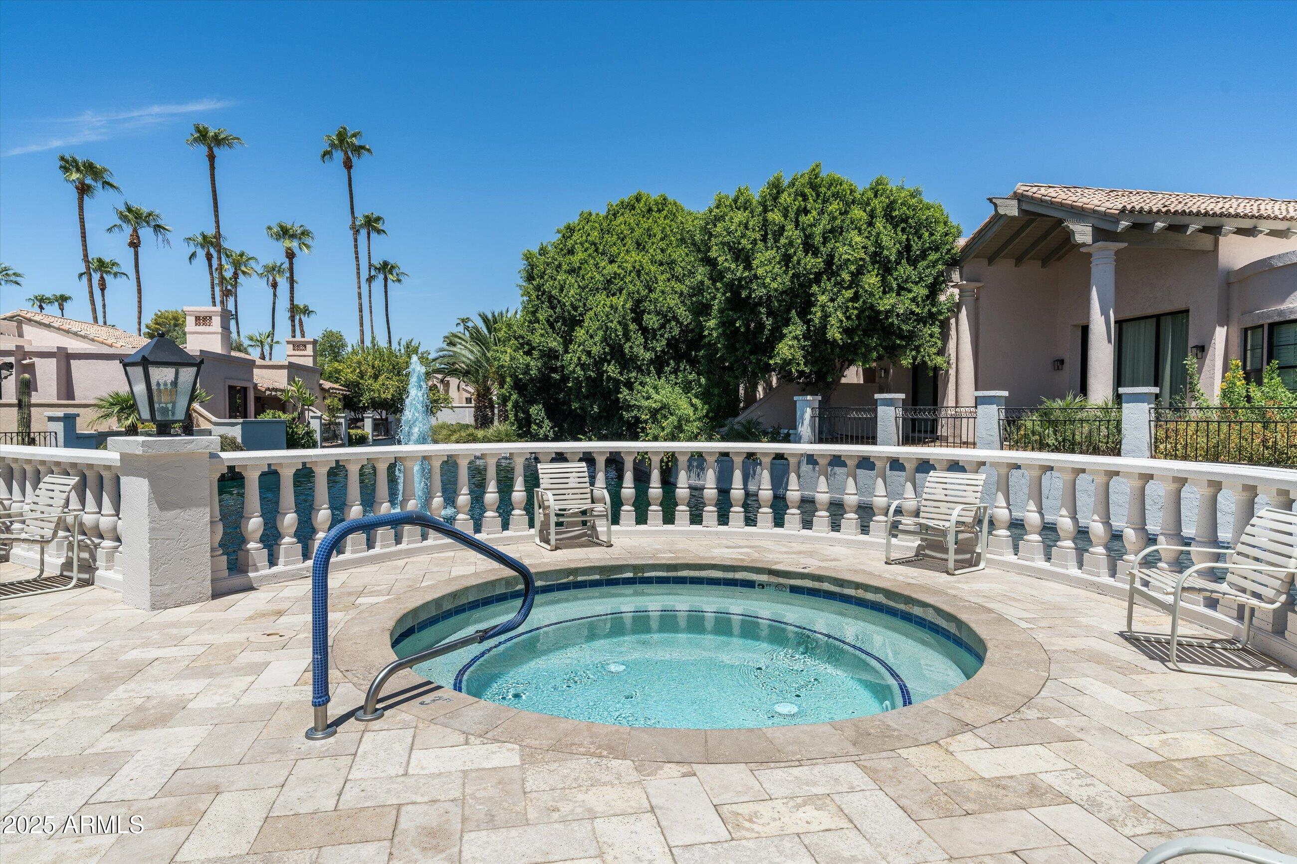 10118 E CINNABAR Avenue