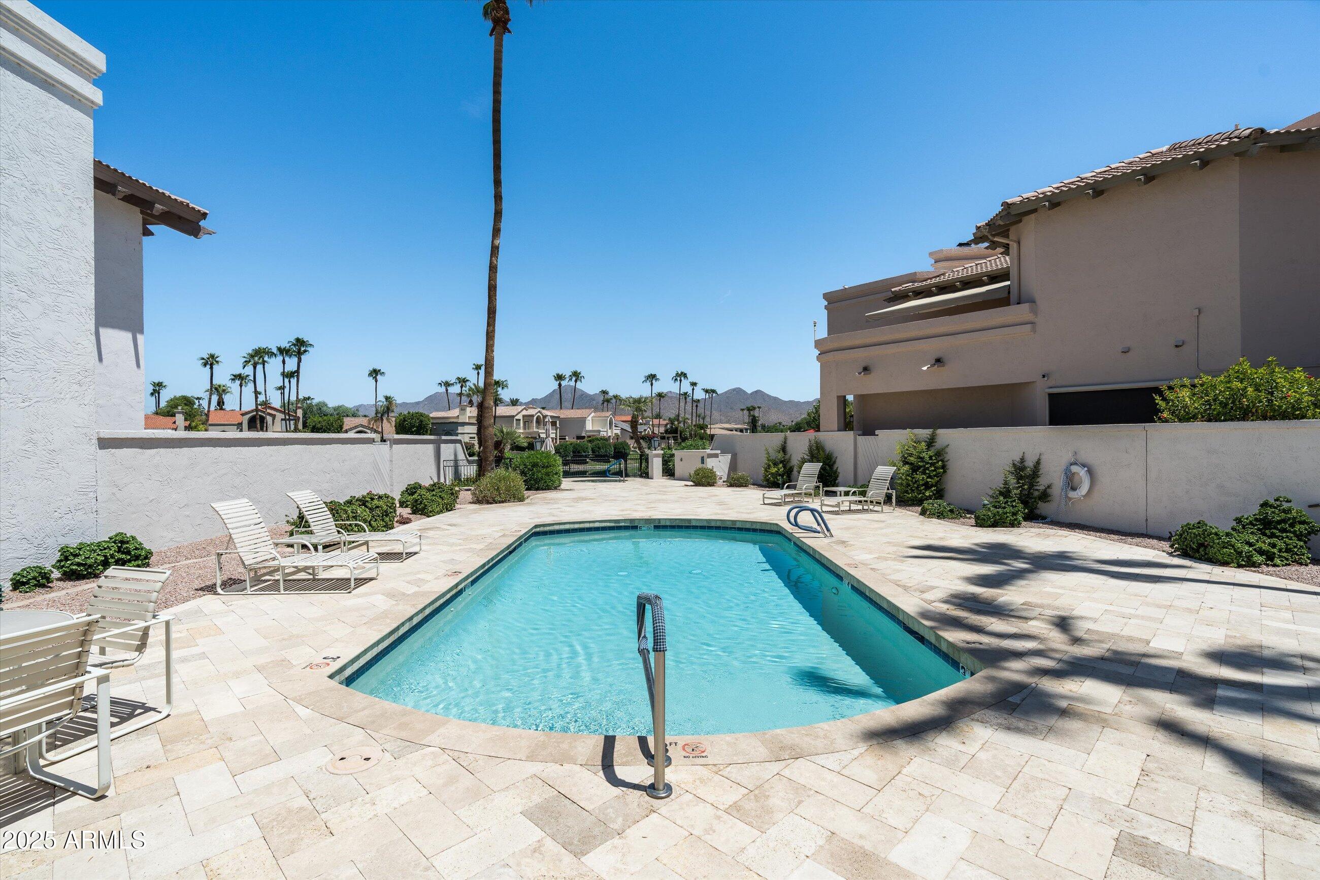 10118 E CINNABAR Avenue