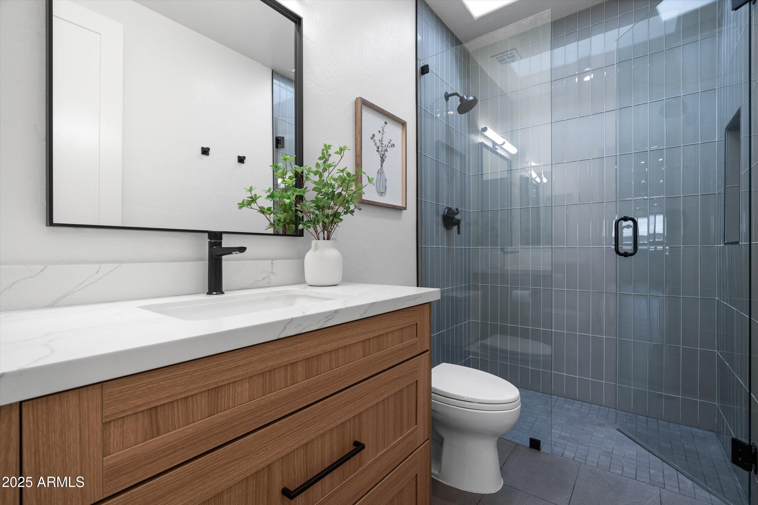 10118 E CINNABAR Avenue