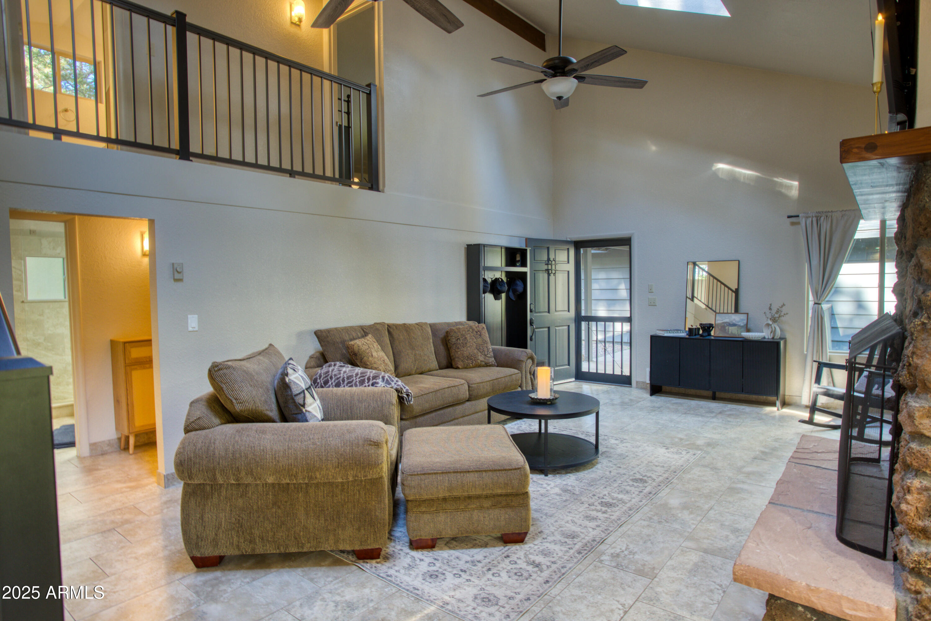 3680 Woodpecker Lane