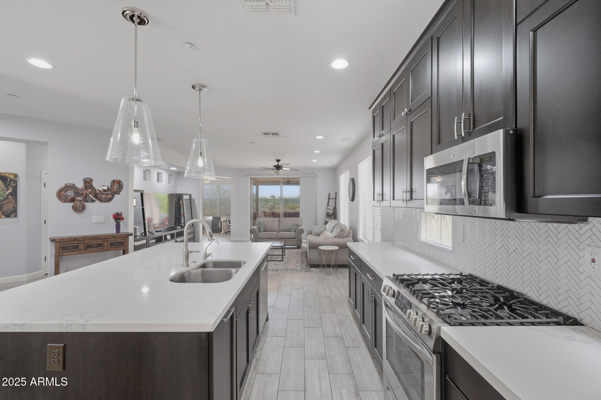 41124 N PRESTANCIA Drive