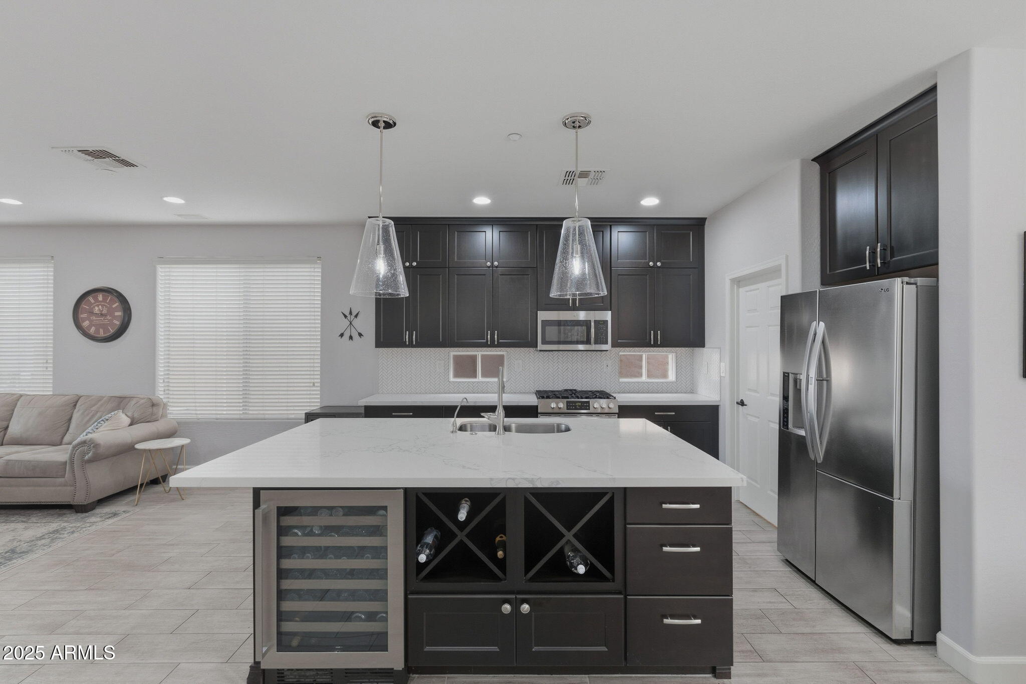 41124 N PRESTANCIA Drive