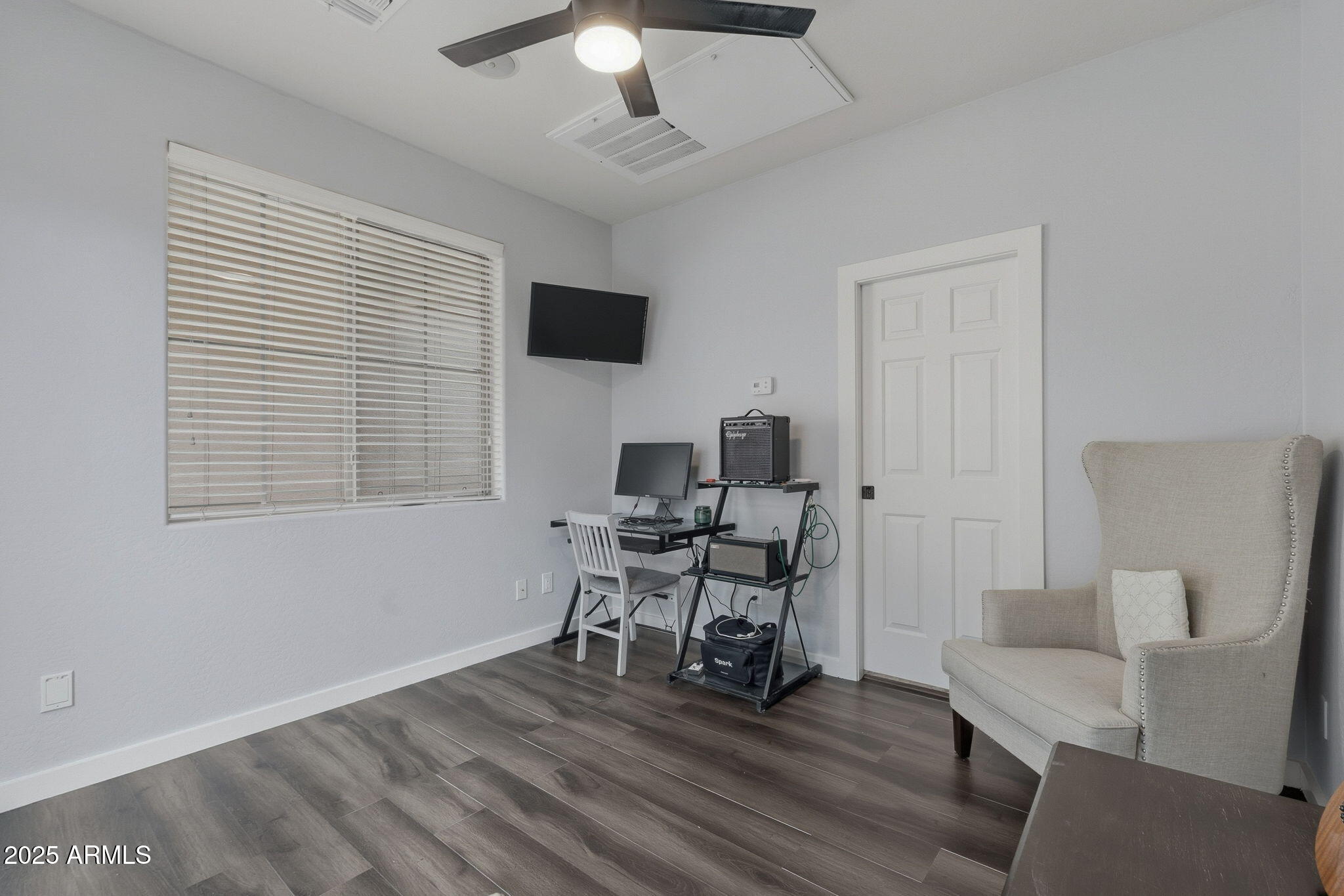 41124 N PRESTANCIA Drive