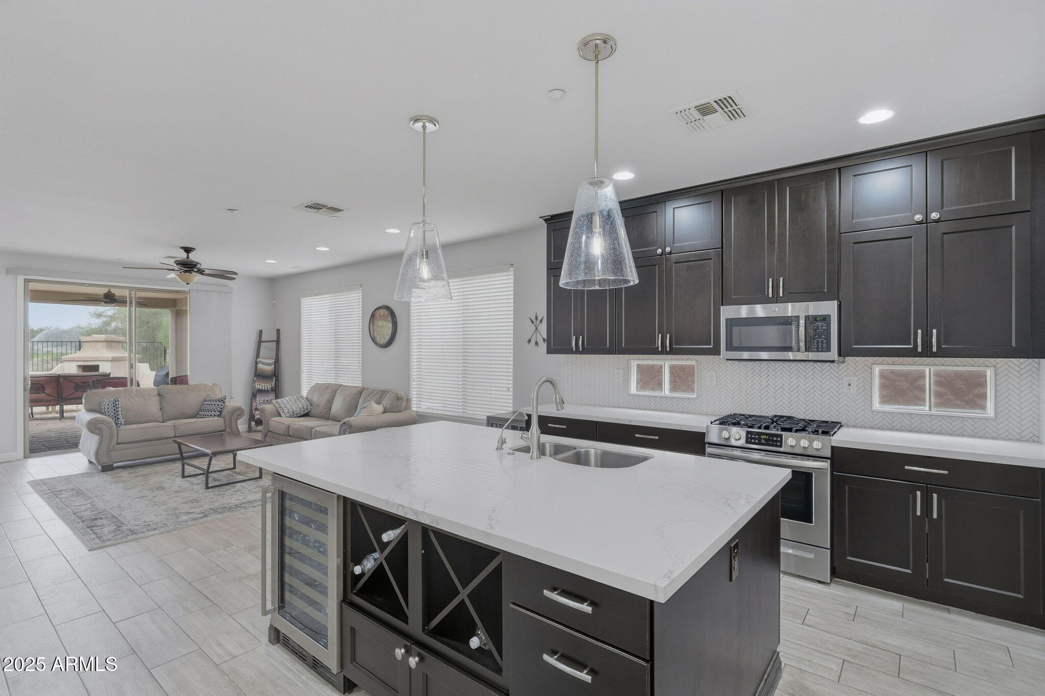 41124 N PRESTANCIA Drive