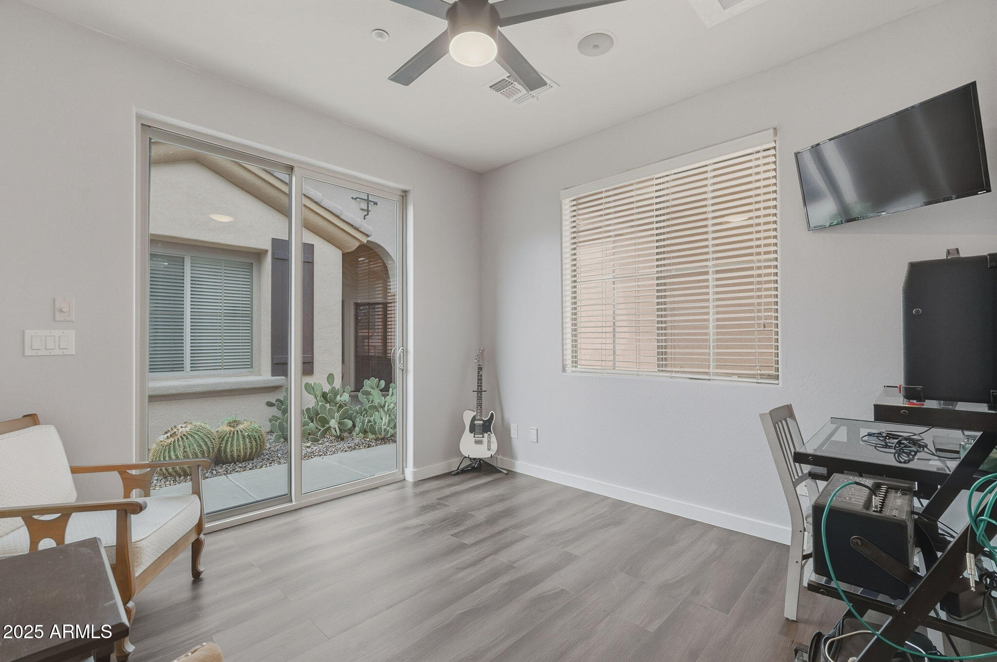 41124 N PRESTANCIA Drive