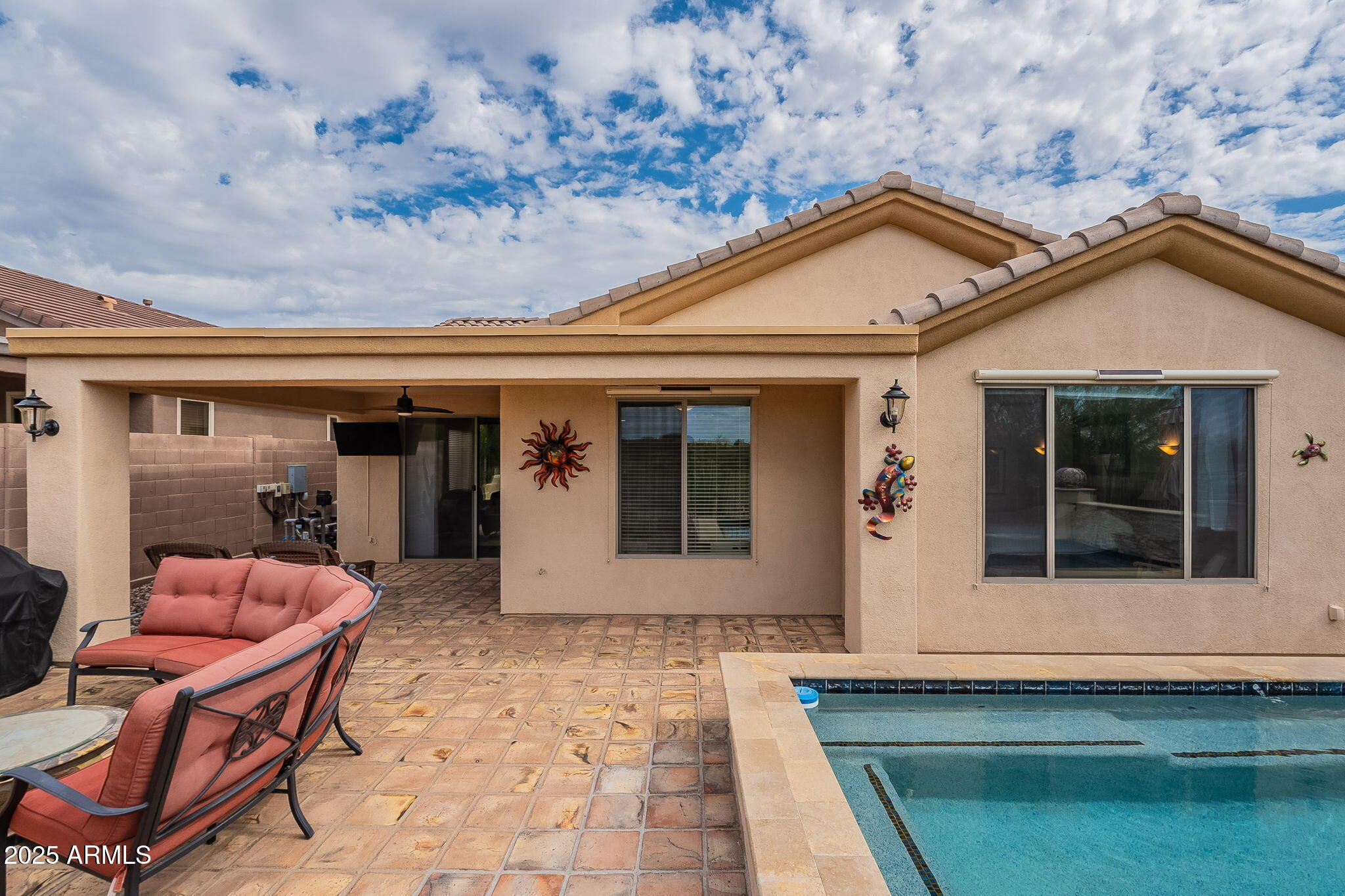 41124 N PRESTANCIA Drive