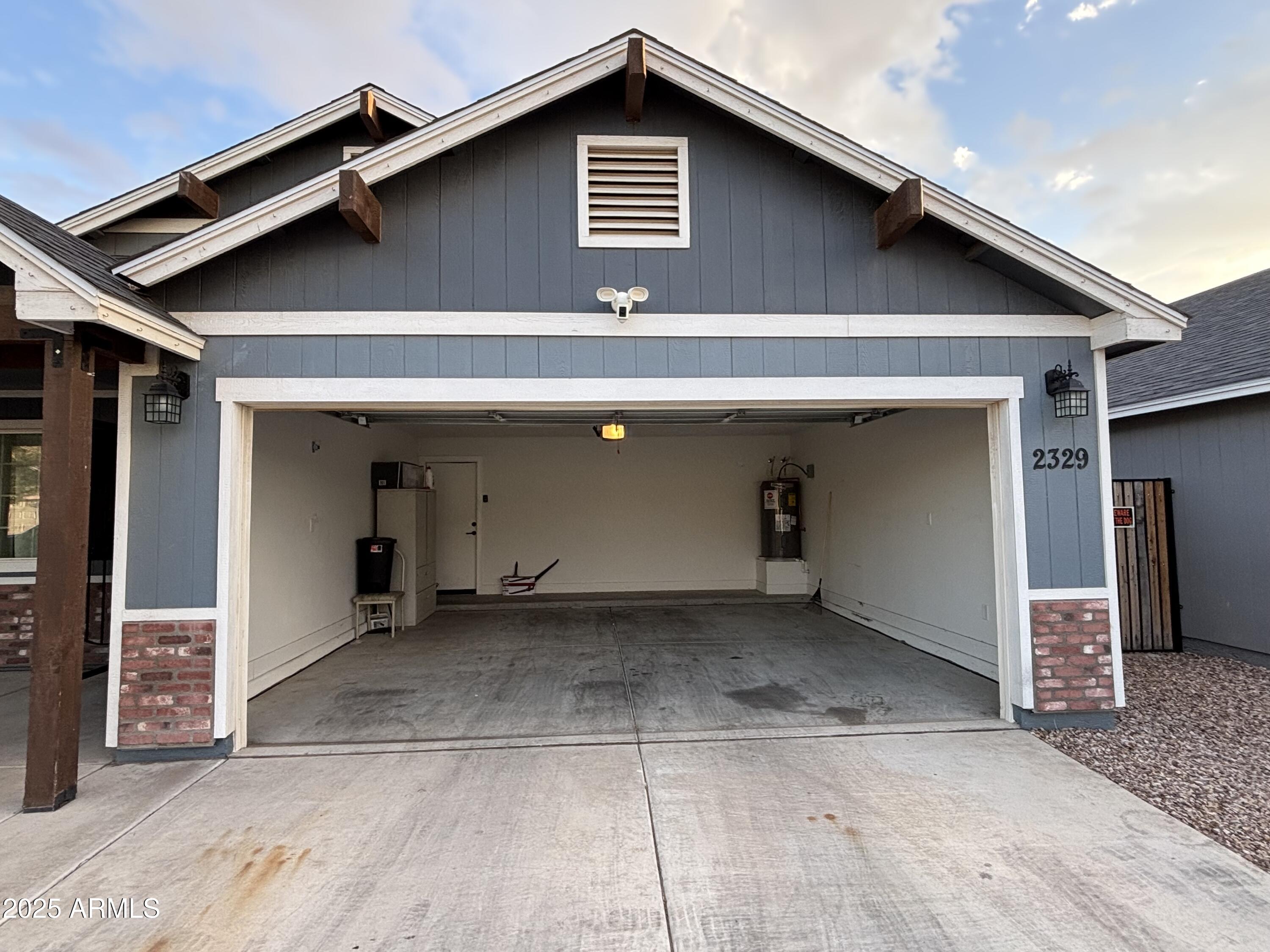 2329 W BLOCH Road