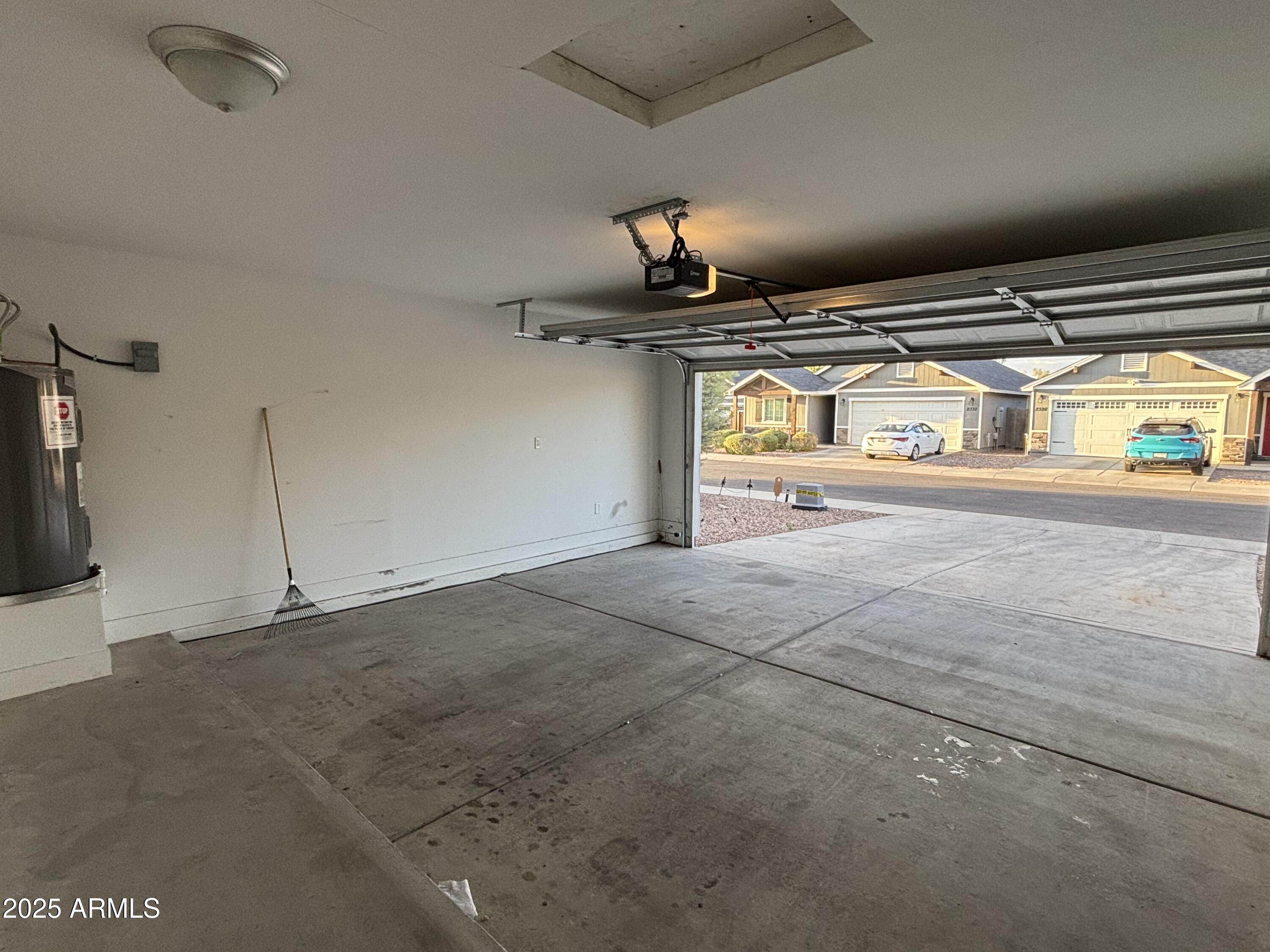 2329 W BLOCH Road