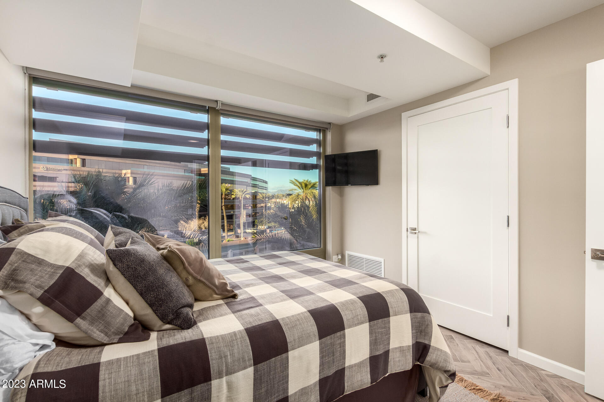 7161 E RANCHO VISTA Drive, 4014