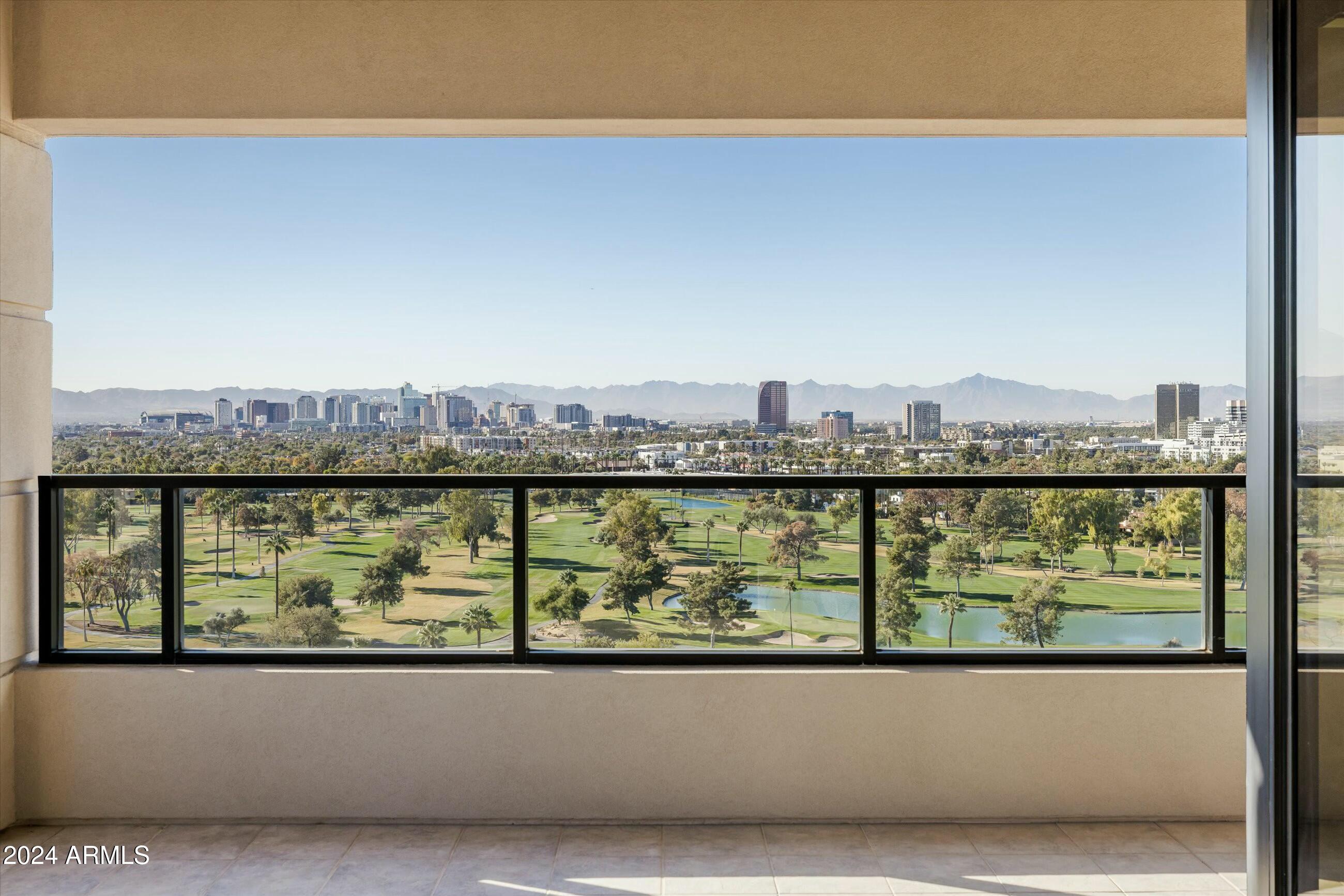 1040 E OSBORN Road, 1201