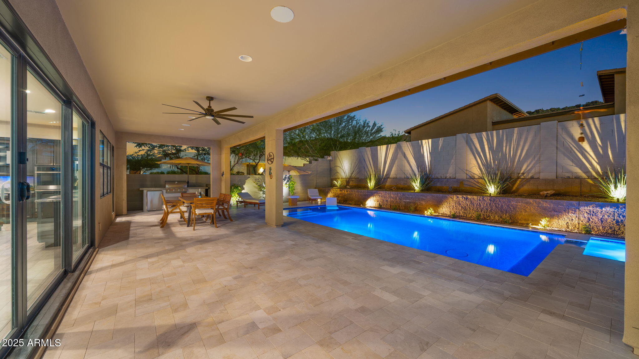 1353 E PASEO Way, Phoenix