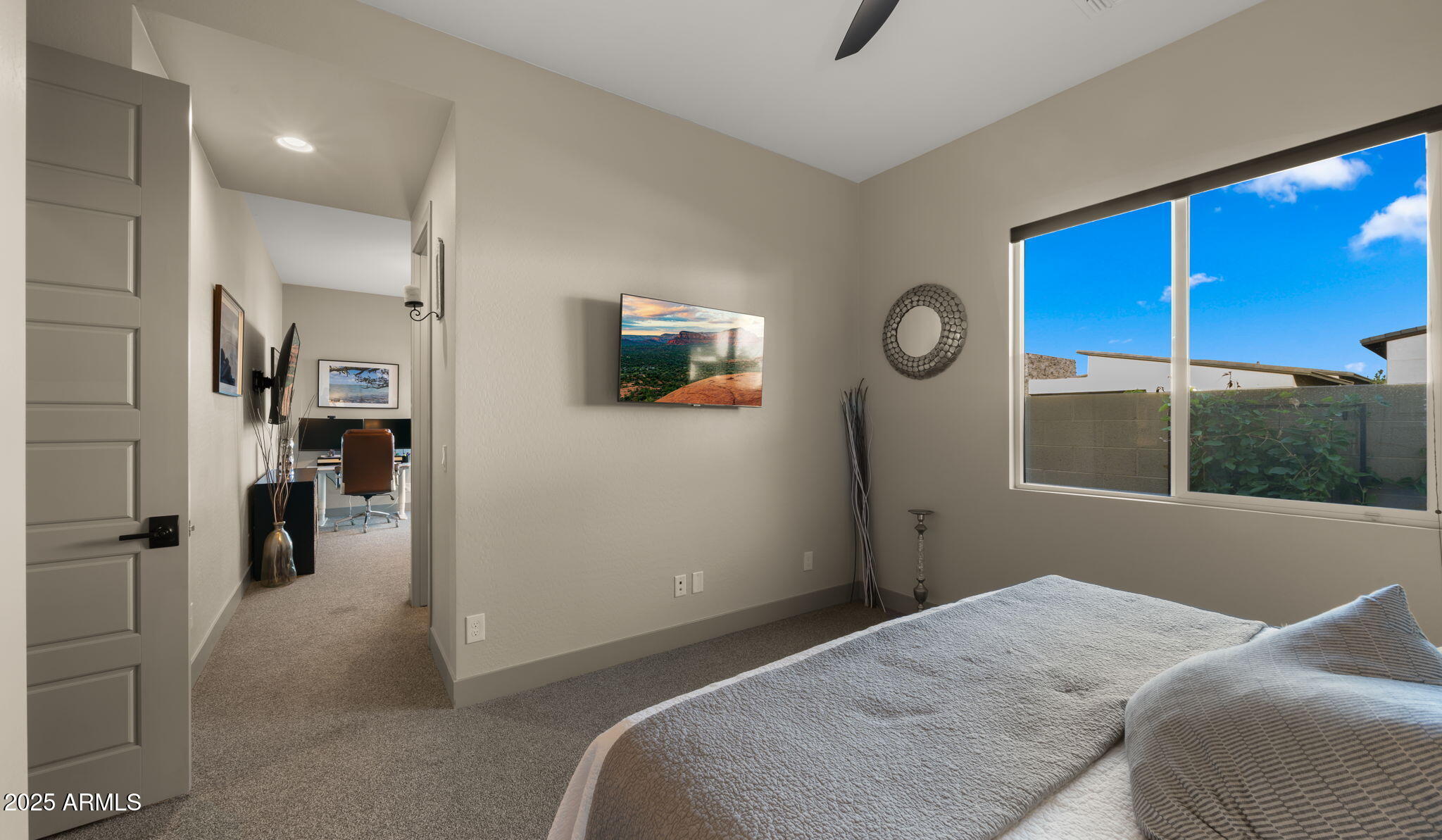 1353 E PASEO Way, Phoenix