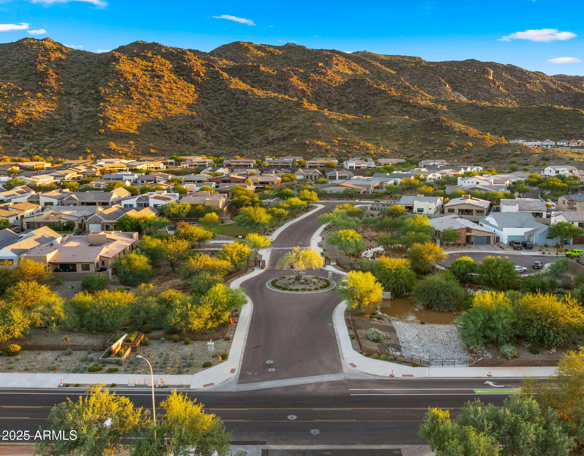 1353 E PASEO Way, Phoenix