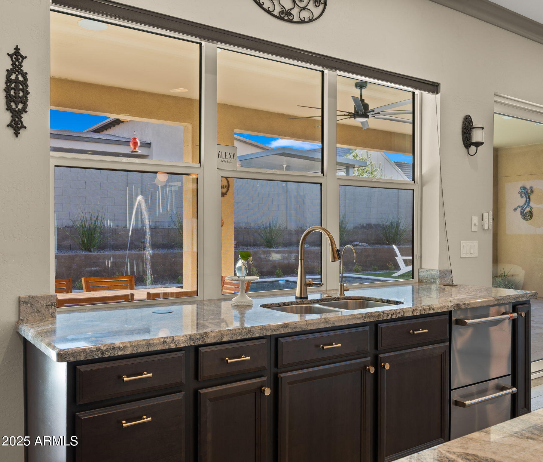 1353 E PASEO Way, Phoenix