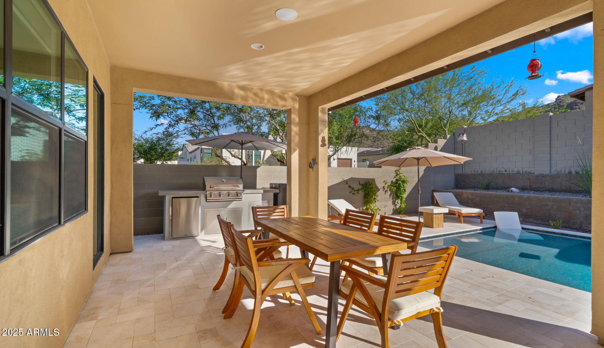 1353 E PASEO Way, Phoenix