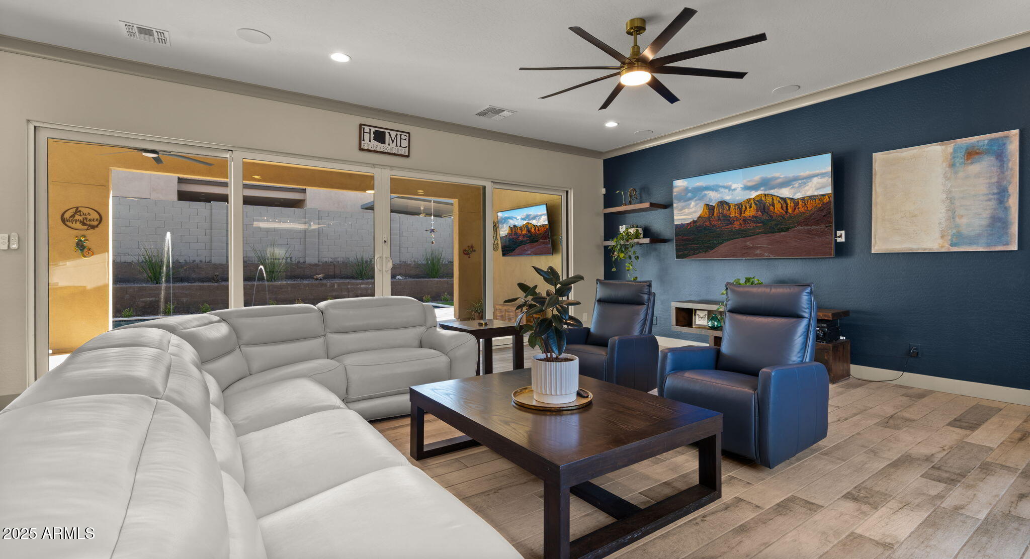 1353 E PASEO Way, Phoenix