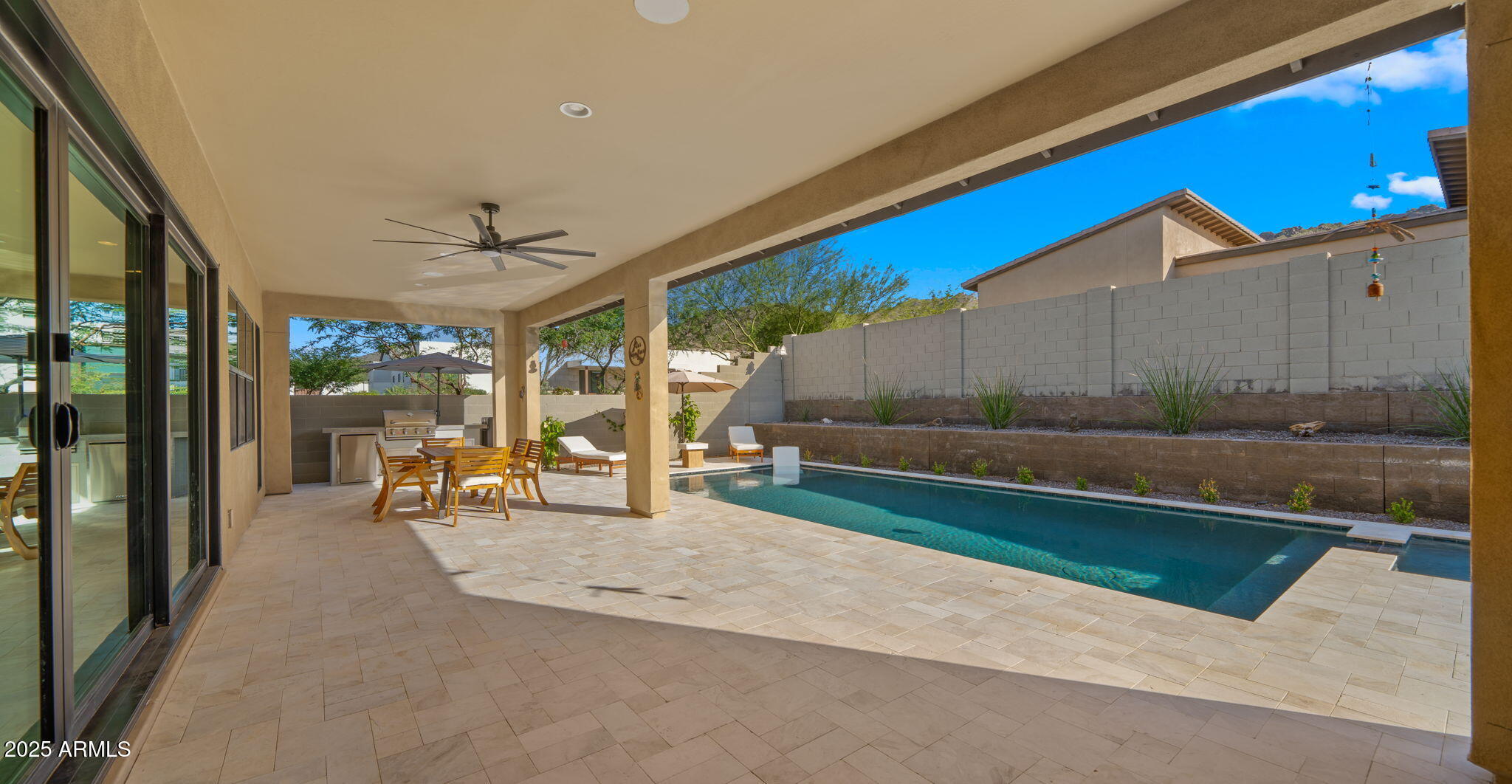 1353 E PASEO Way, Phoenix