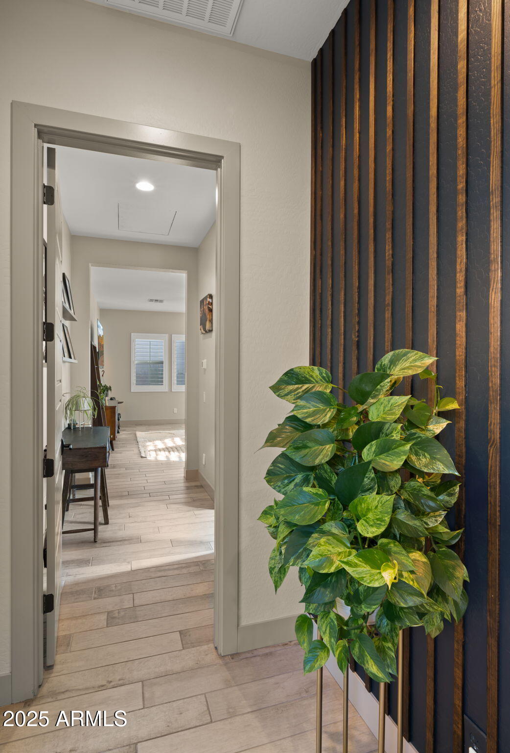 1353 E PASEO Way, Phoenix