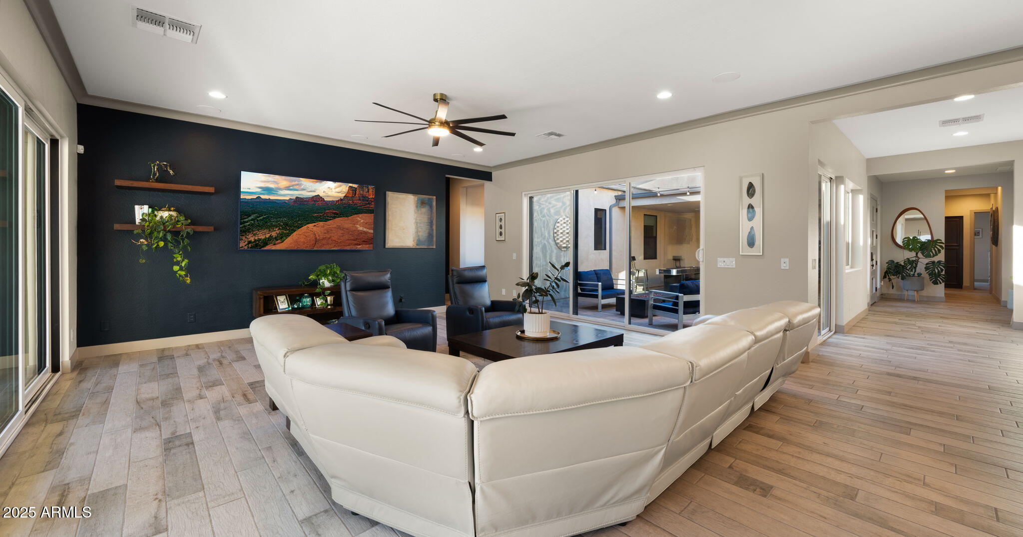 1353 E PASEO Way, Phoenix