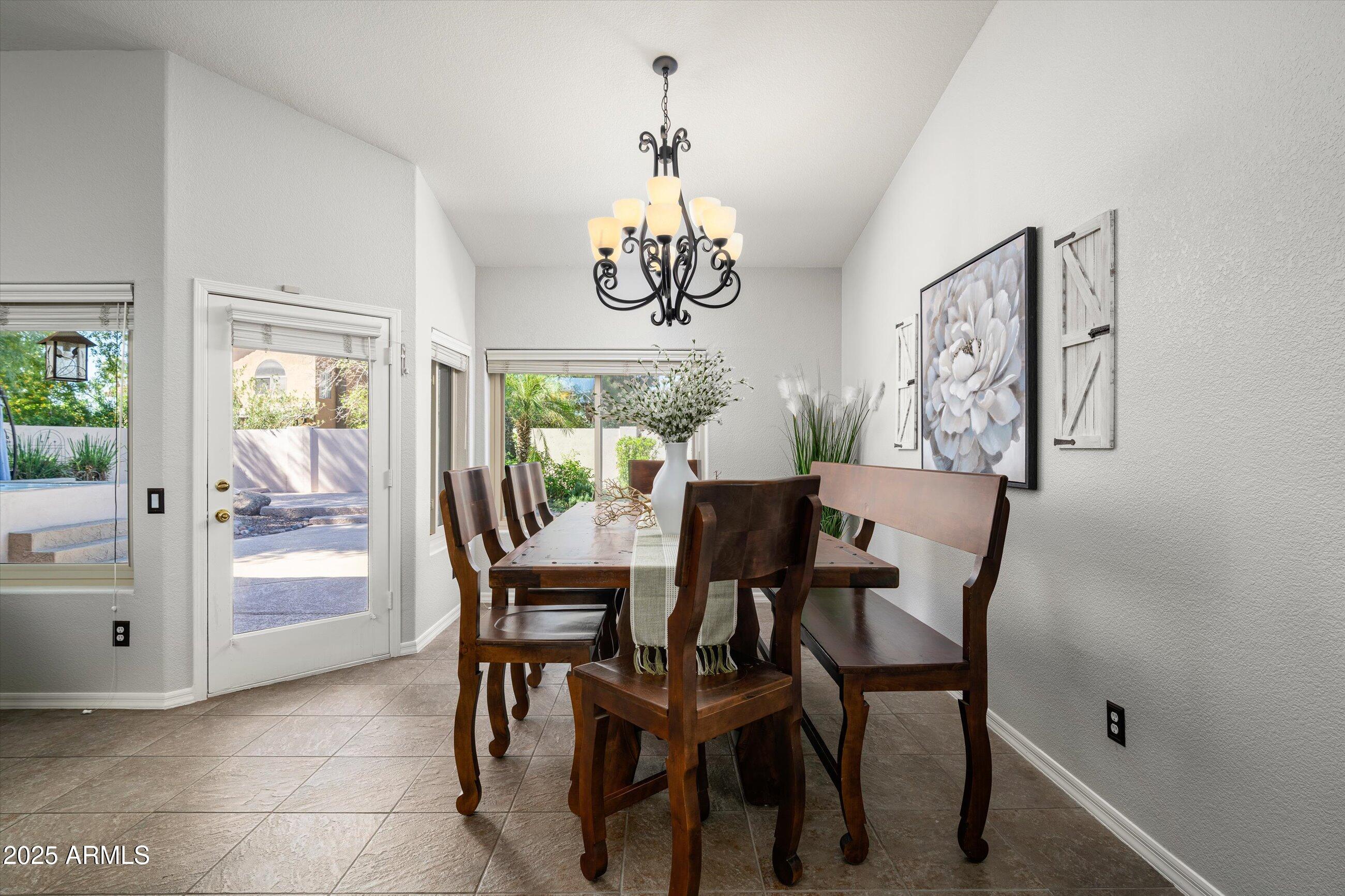 590 N CHOLLA Street, Chandler