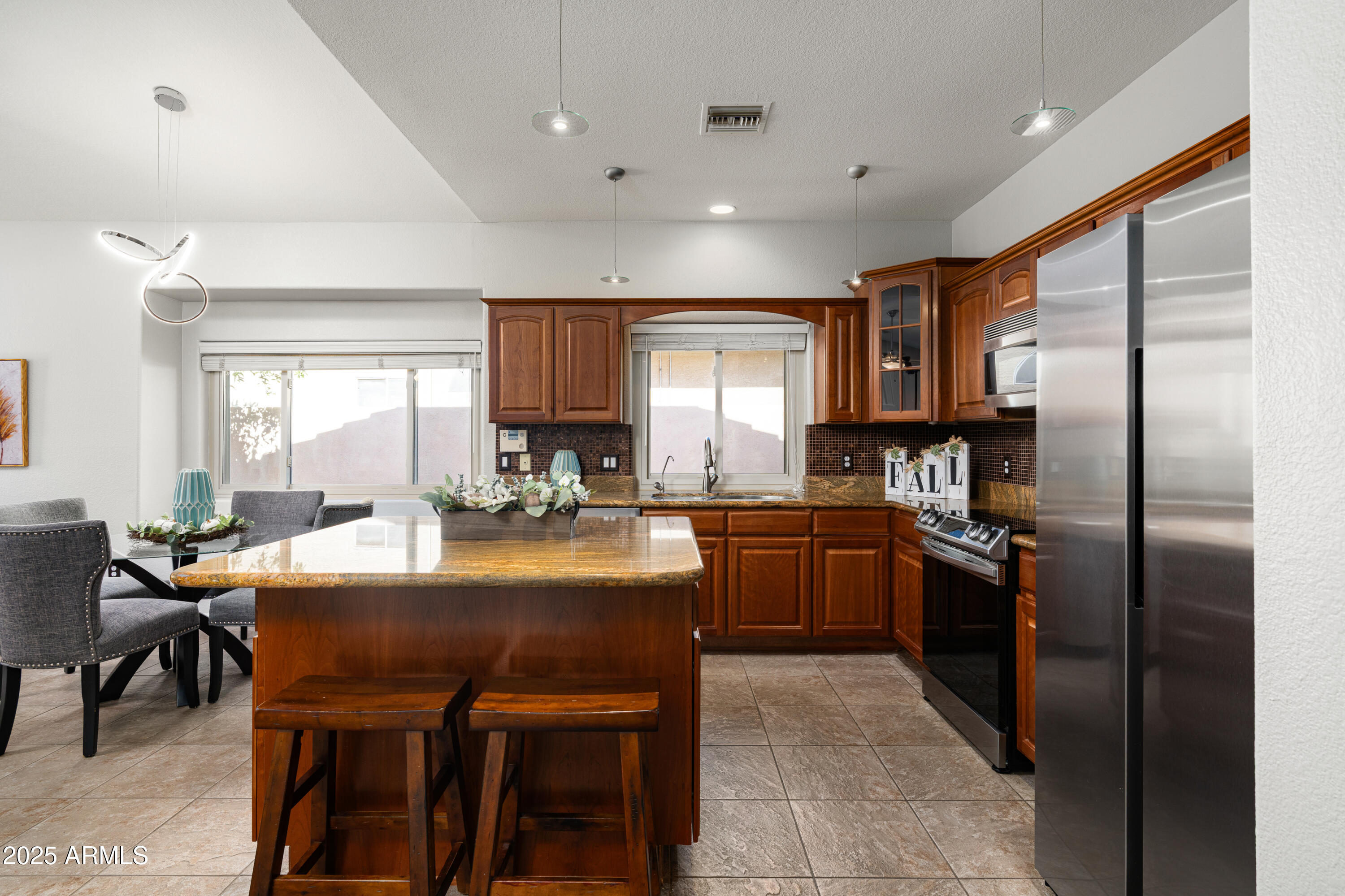 590 N CHOLLA Street, Chandler