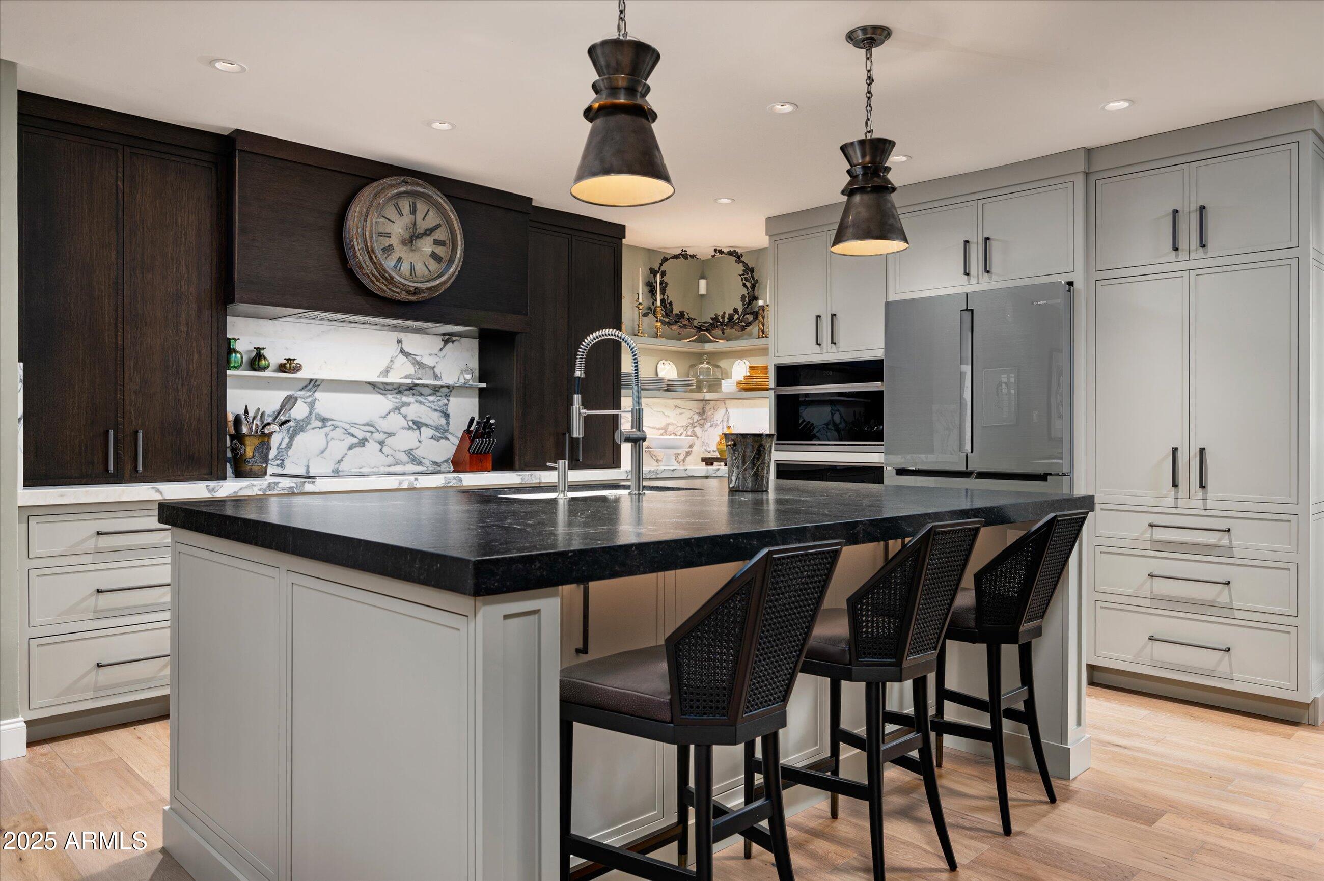 8541 N FARVIEW Drive, Scottsdale