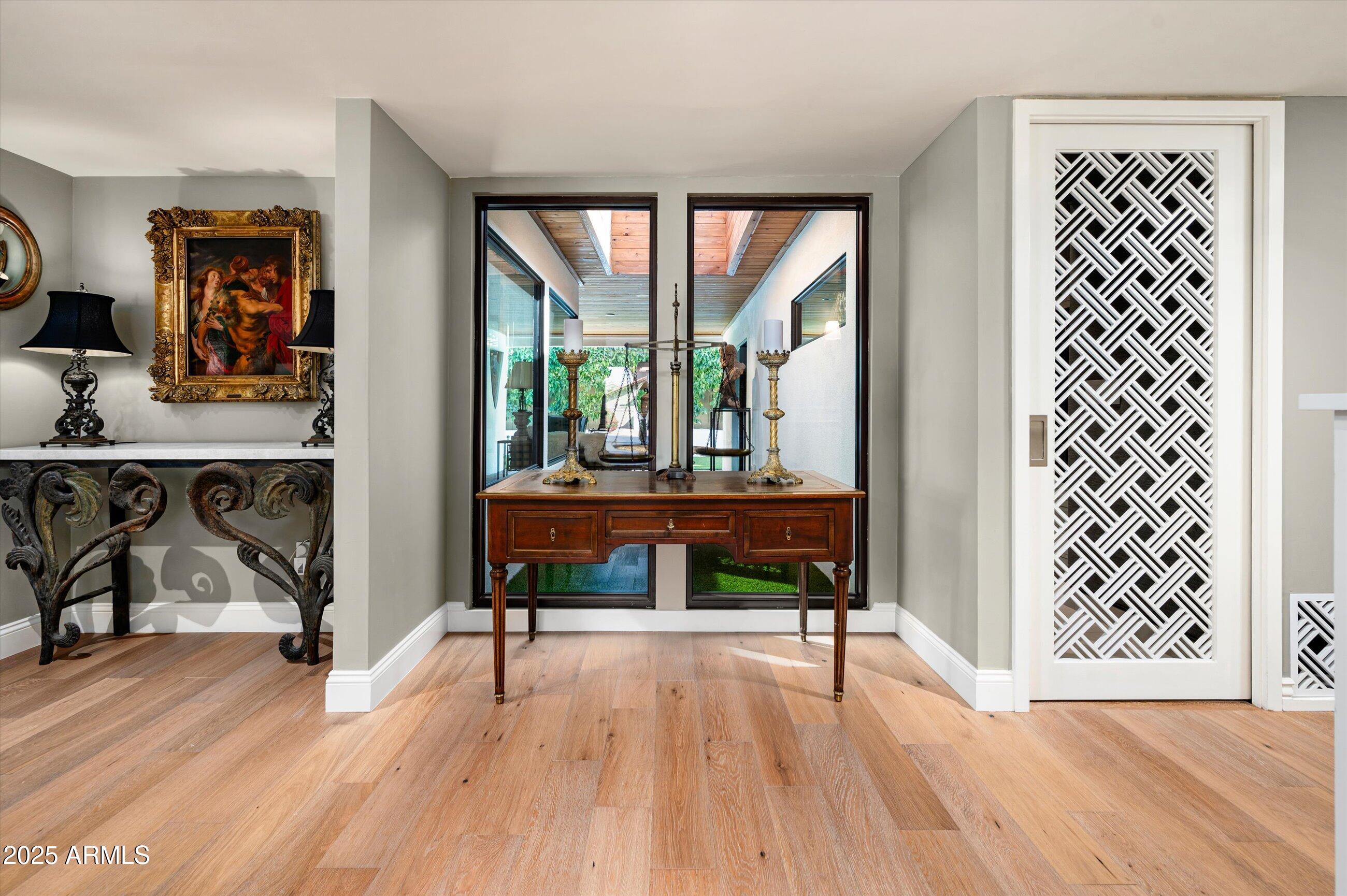 8541 N FARVIEW Drive, Scottsdale
