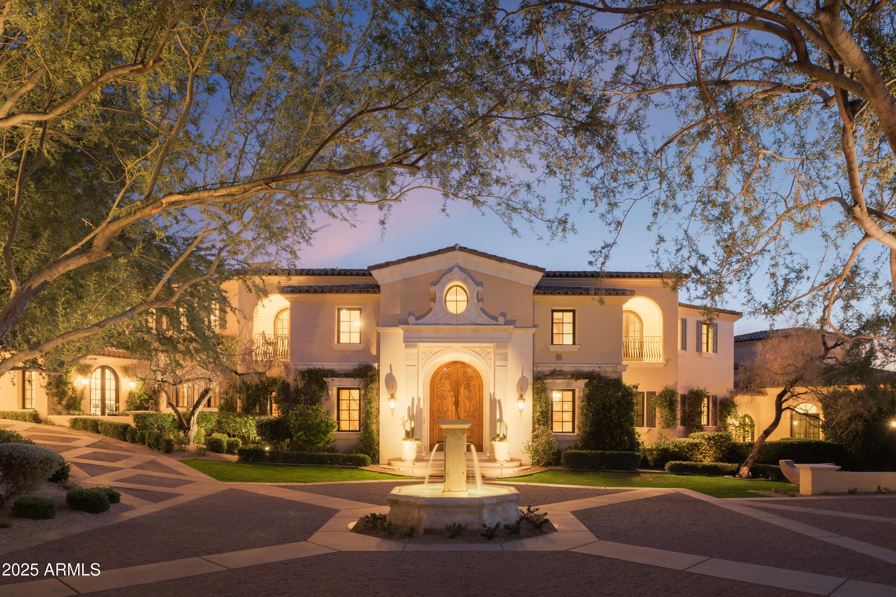 10947 E WINGSPAN Way, Scottsdale