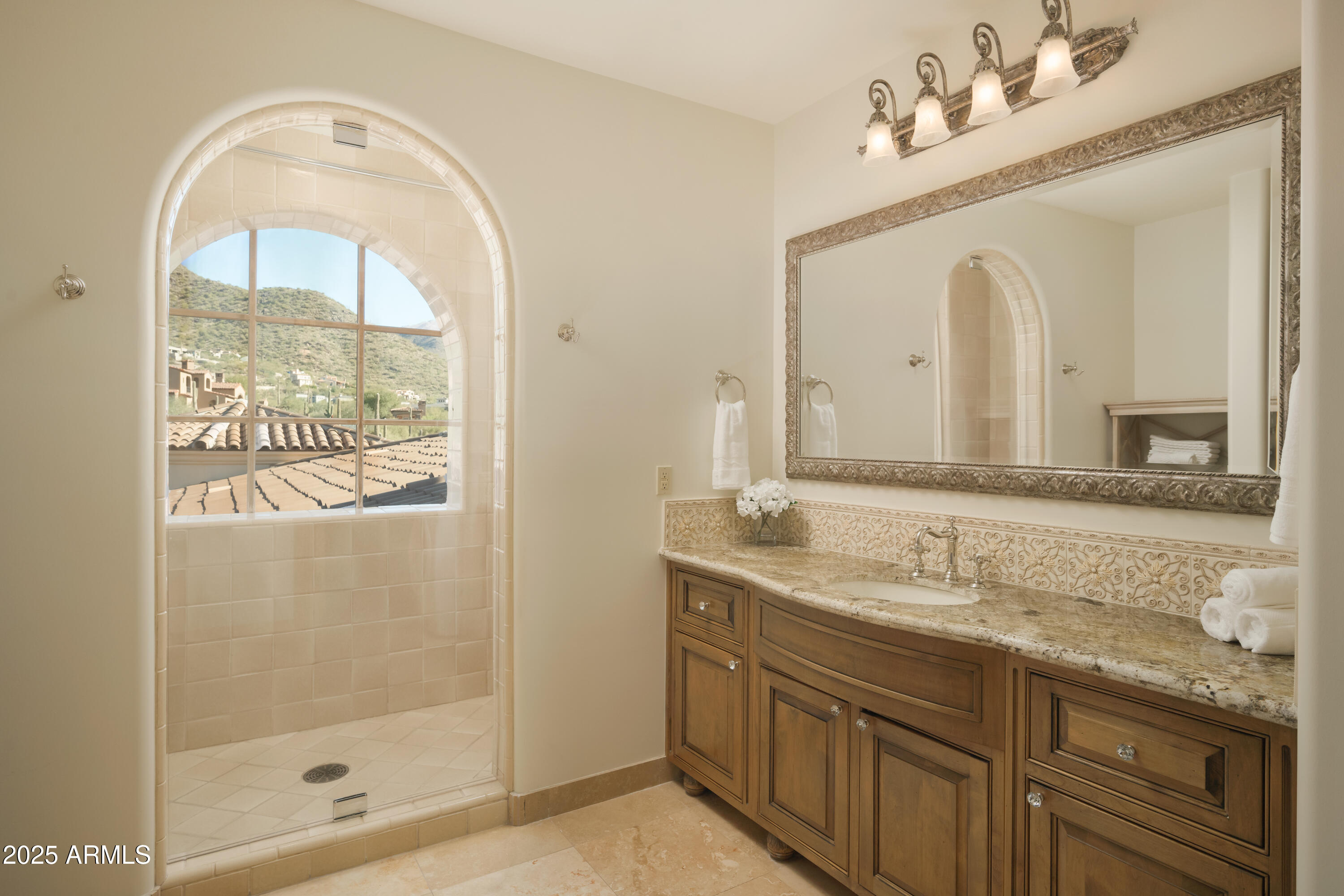 10947 E WINGSPAN Way, Scottsdale