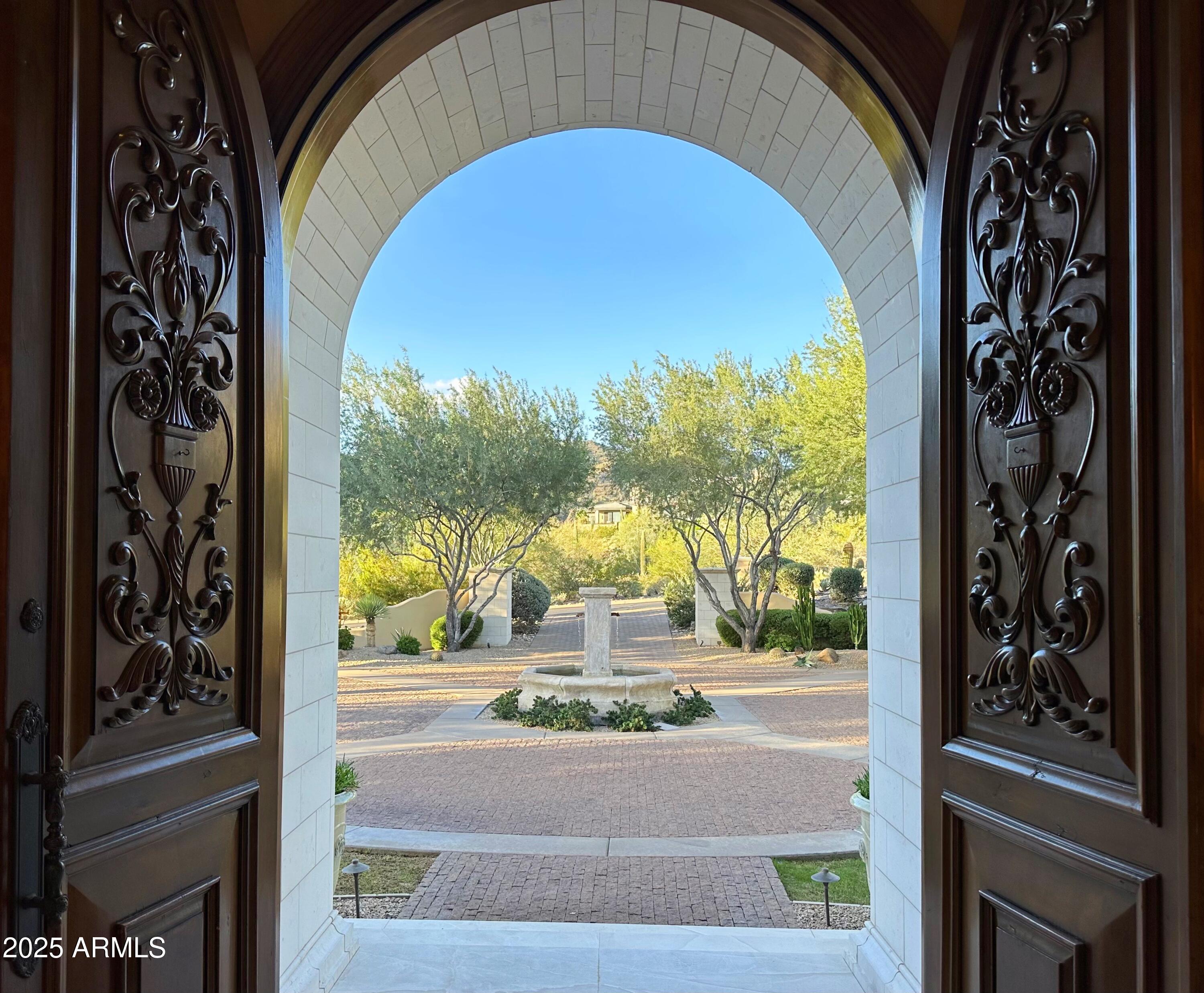 10947 E WINGSPAN Way, Scottsdale