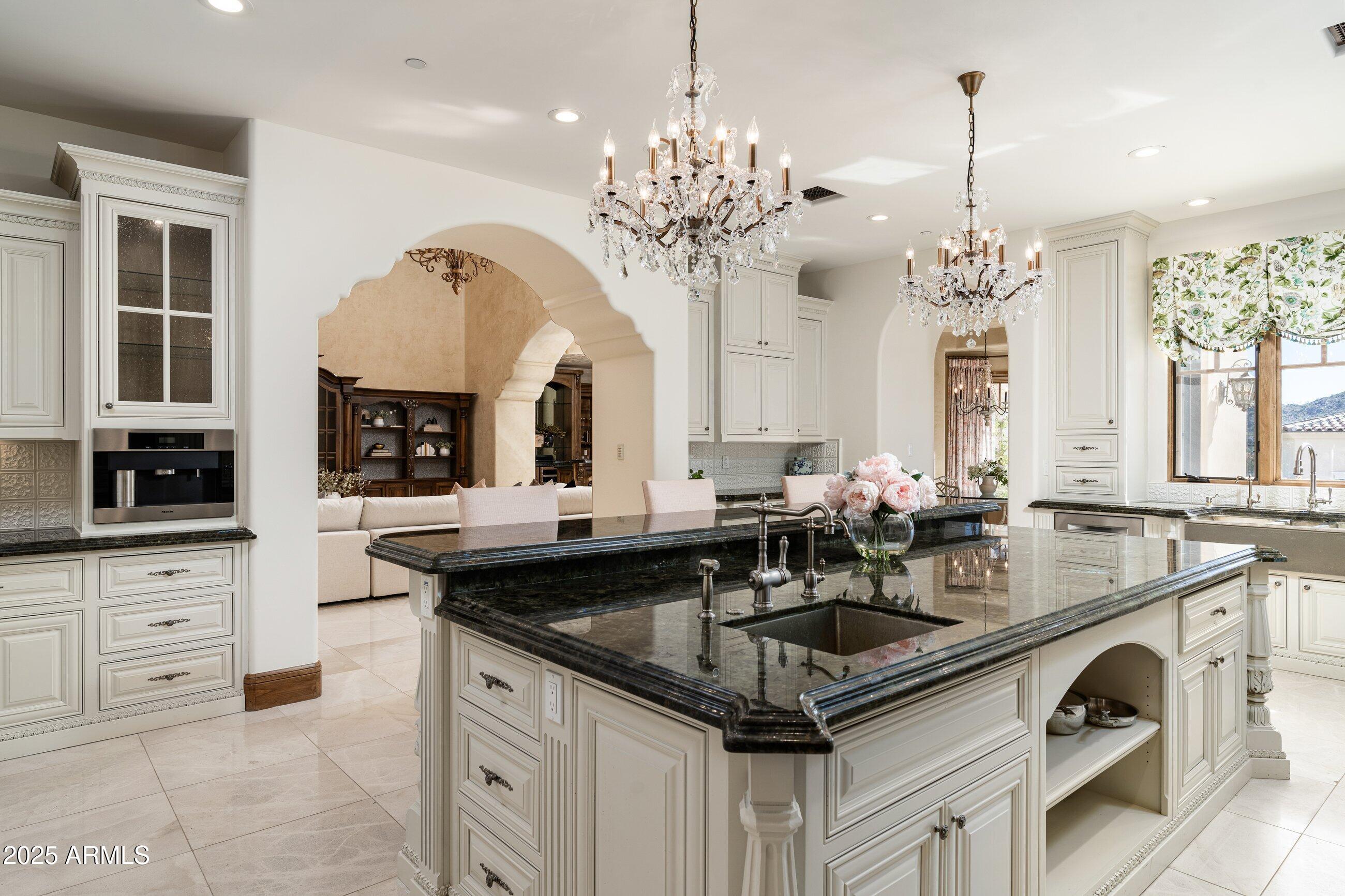 10947 E WINGSPAN Way, Scottsdale