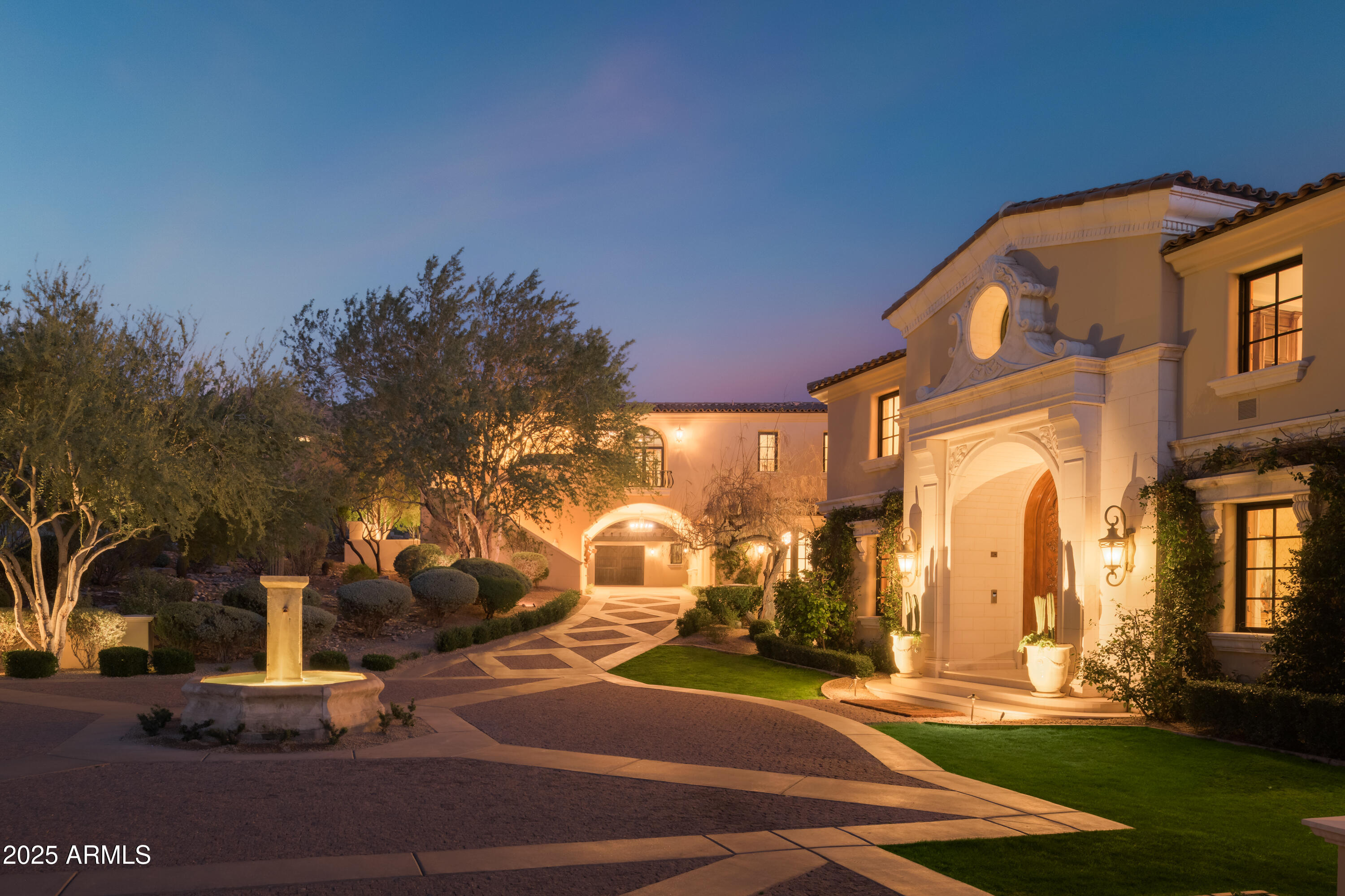 10947 E WINGSPAN Way, Scottsdale