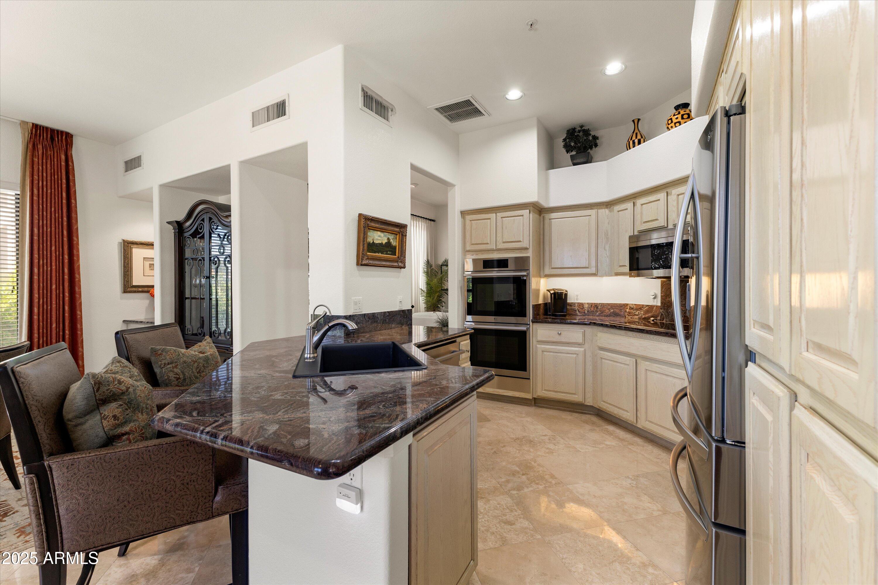 8100 E Camelback Road, 101