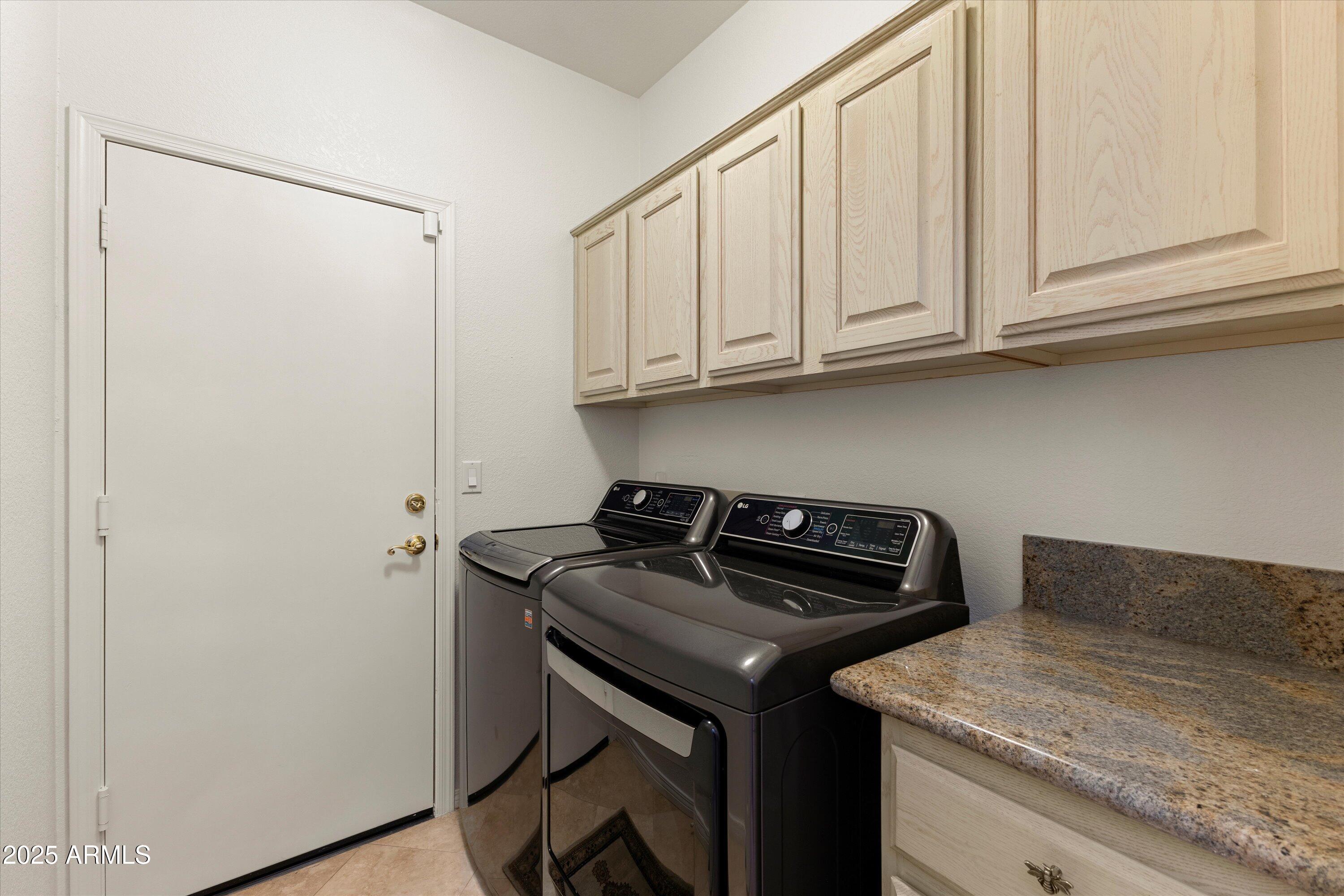 8100 E Camelback Road, 101