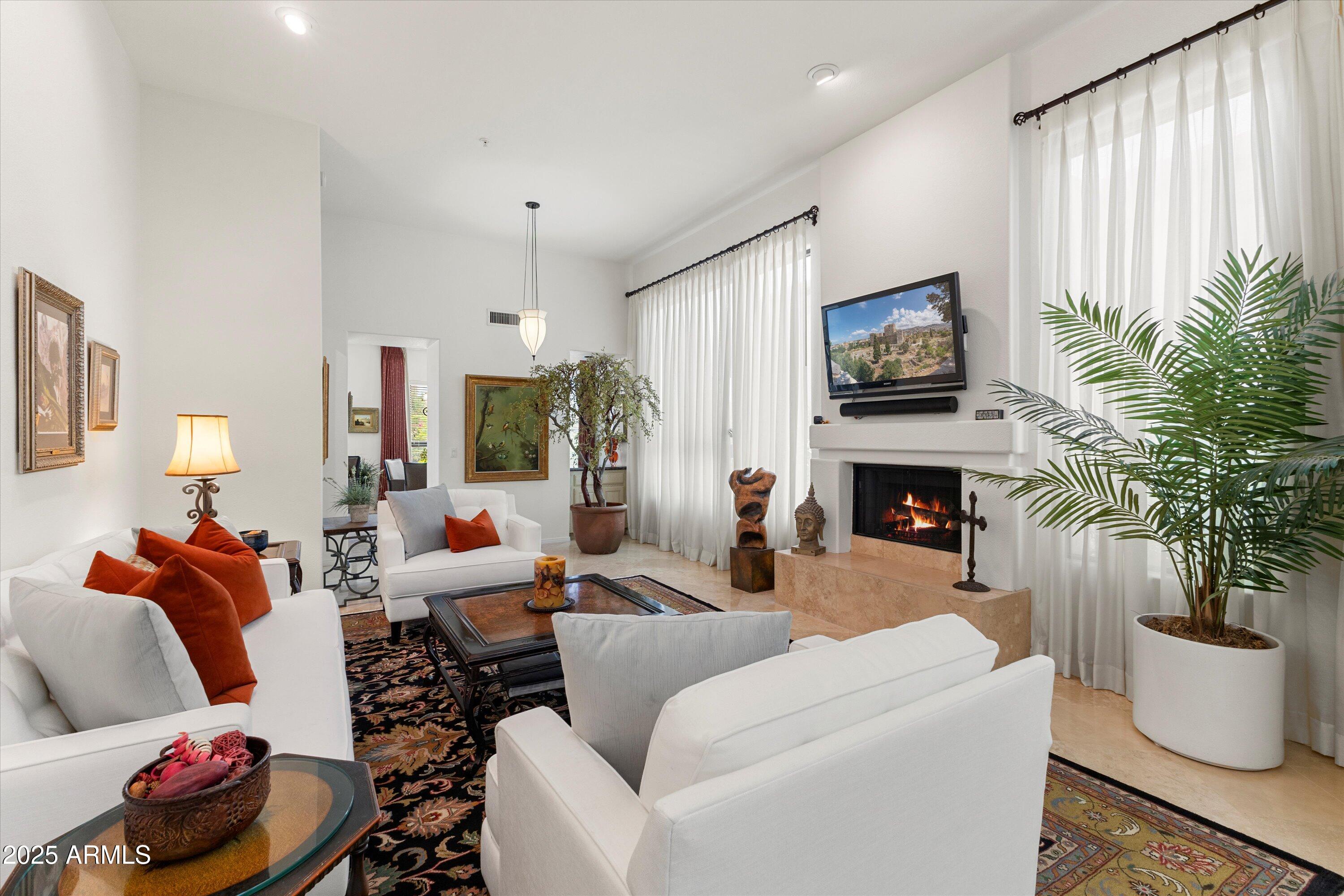 8100 E Camelback Road, 101