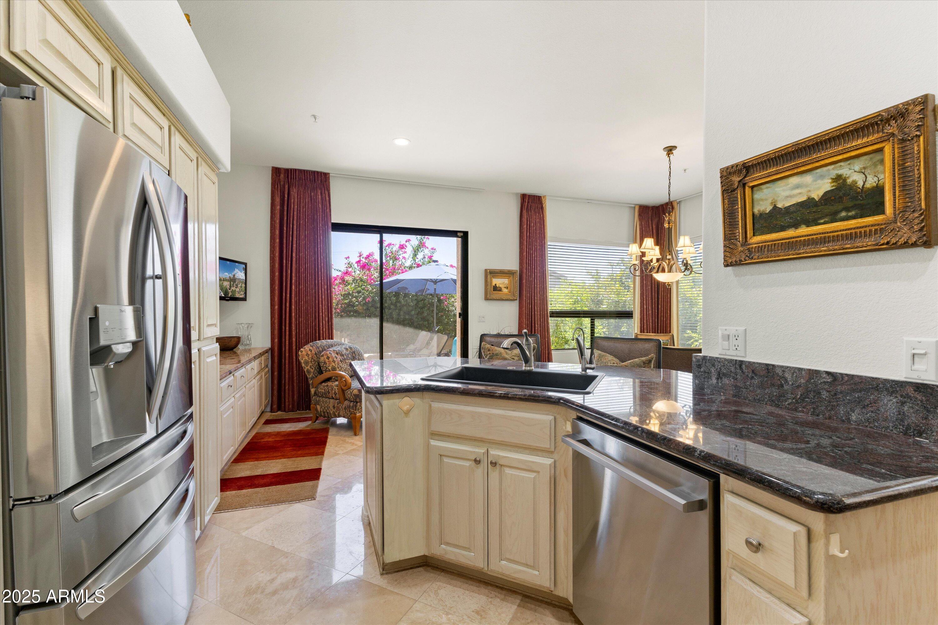 8100 E Camelback Road, 101