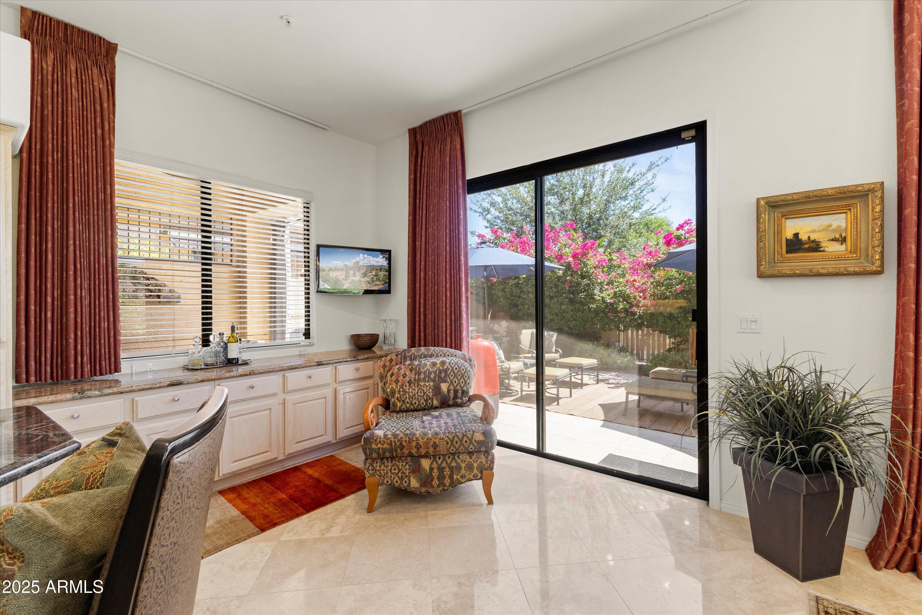 8100 E Camelback Road, 101