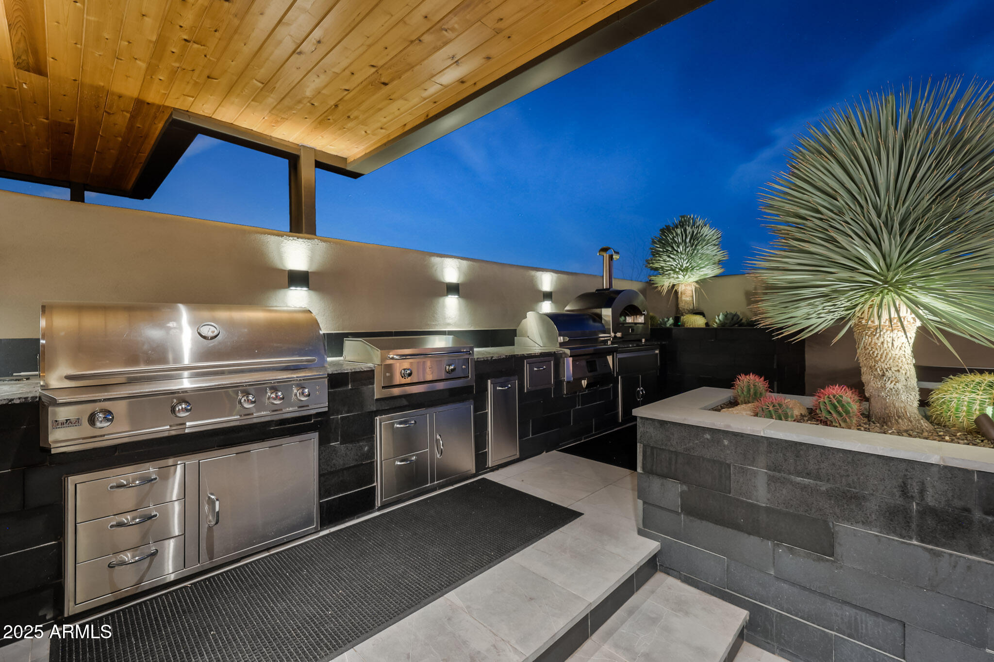 10381 E LOVING TREE Lane, Scottsdale