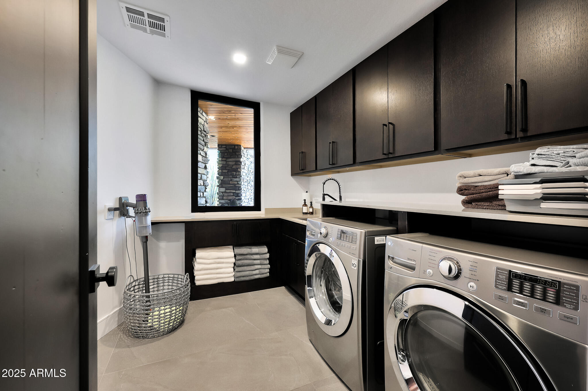 10381 E LOVING TREE Lane, Scottsdale