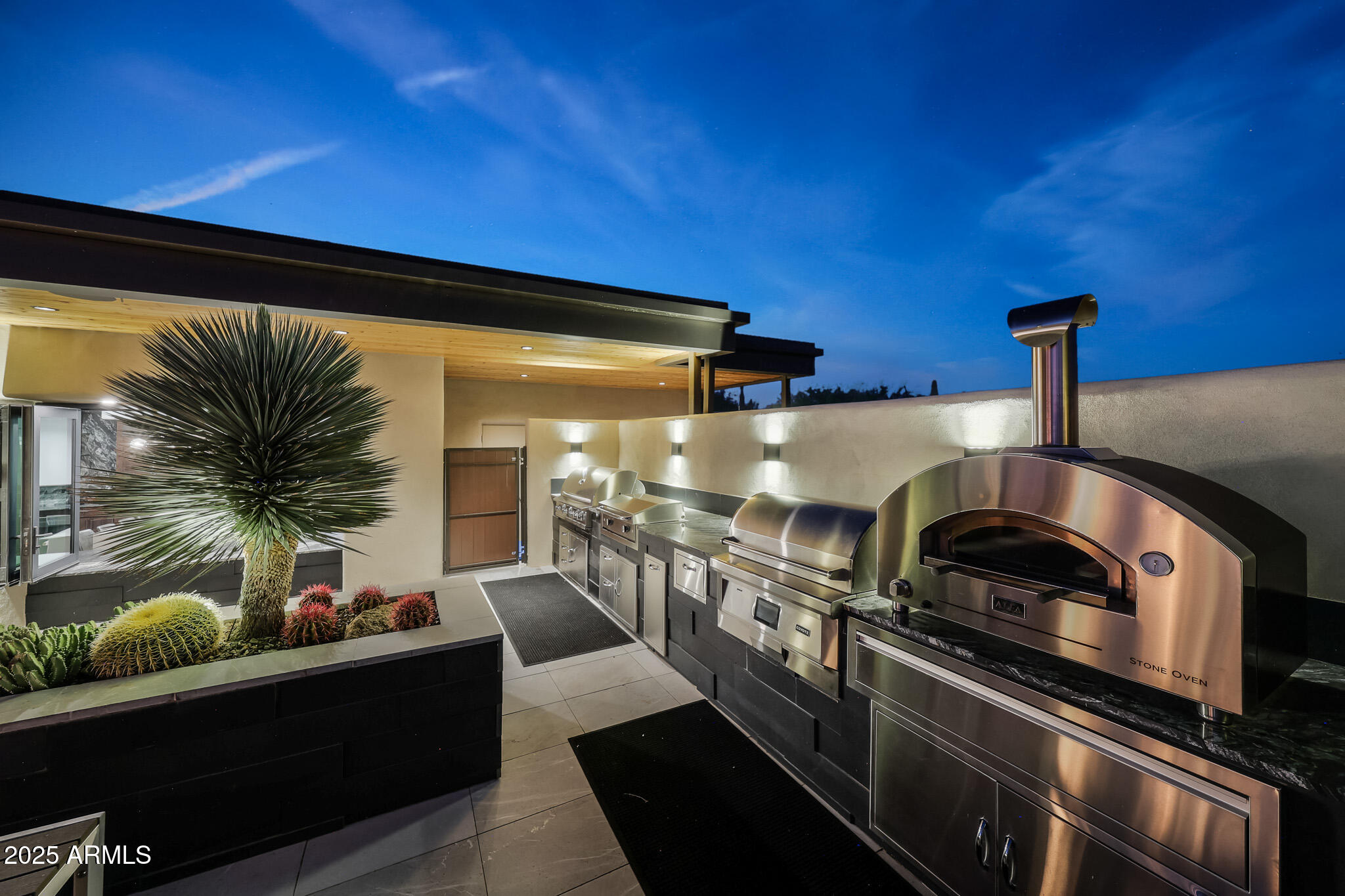 10381 E LOVING TREE Lane, Scottsdale