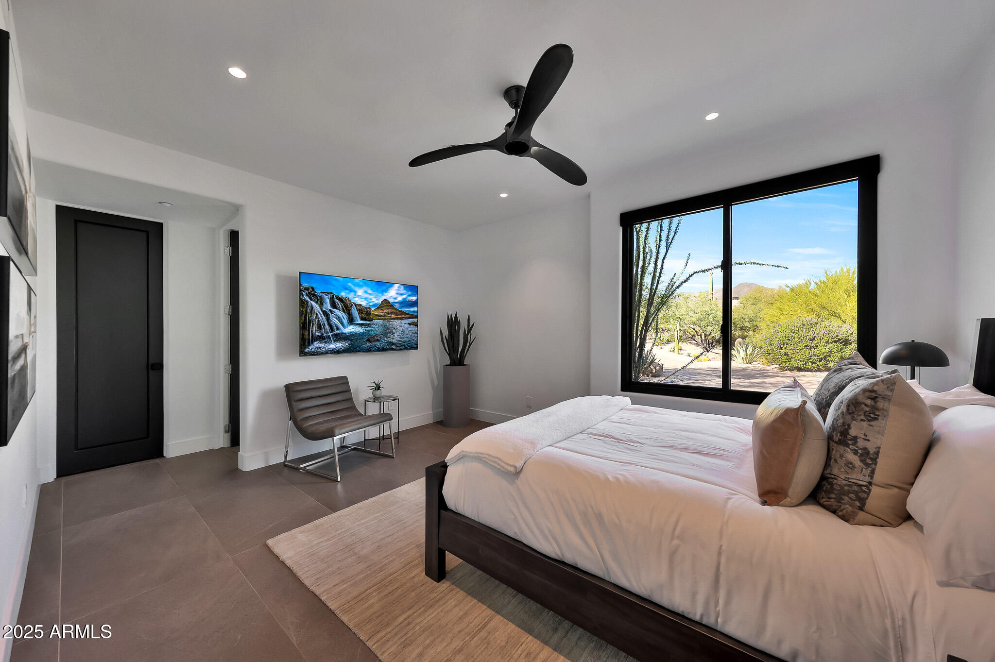 10381 E LOVING TREE Lane, Scottsdale