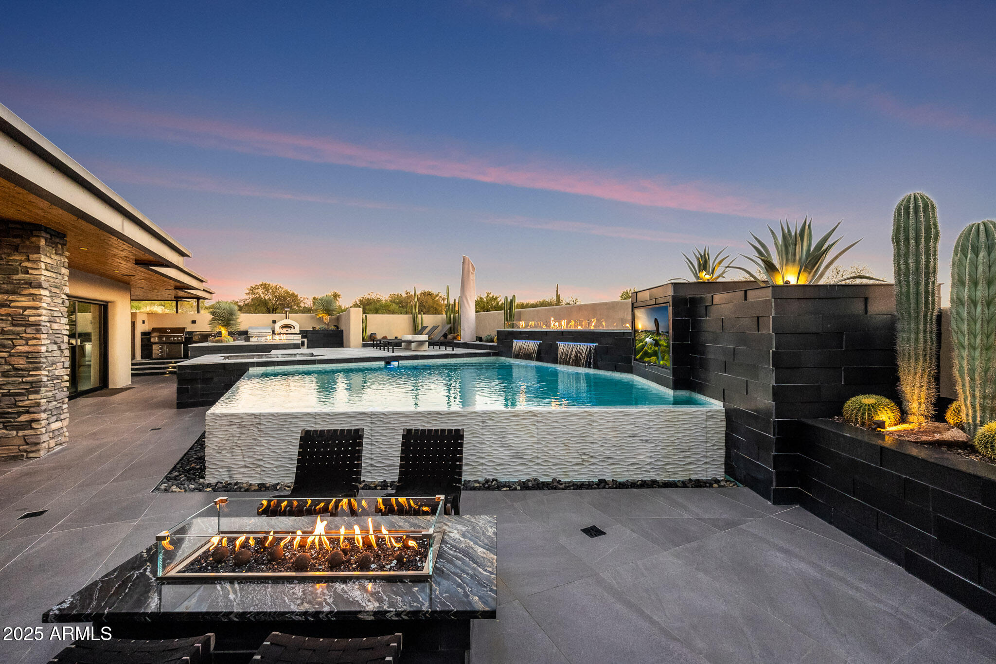 10381 E LOVING TREE Lane, Scottsdale