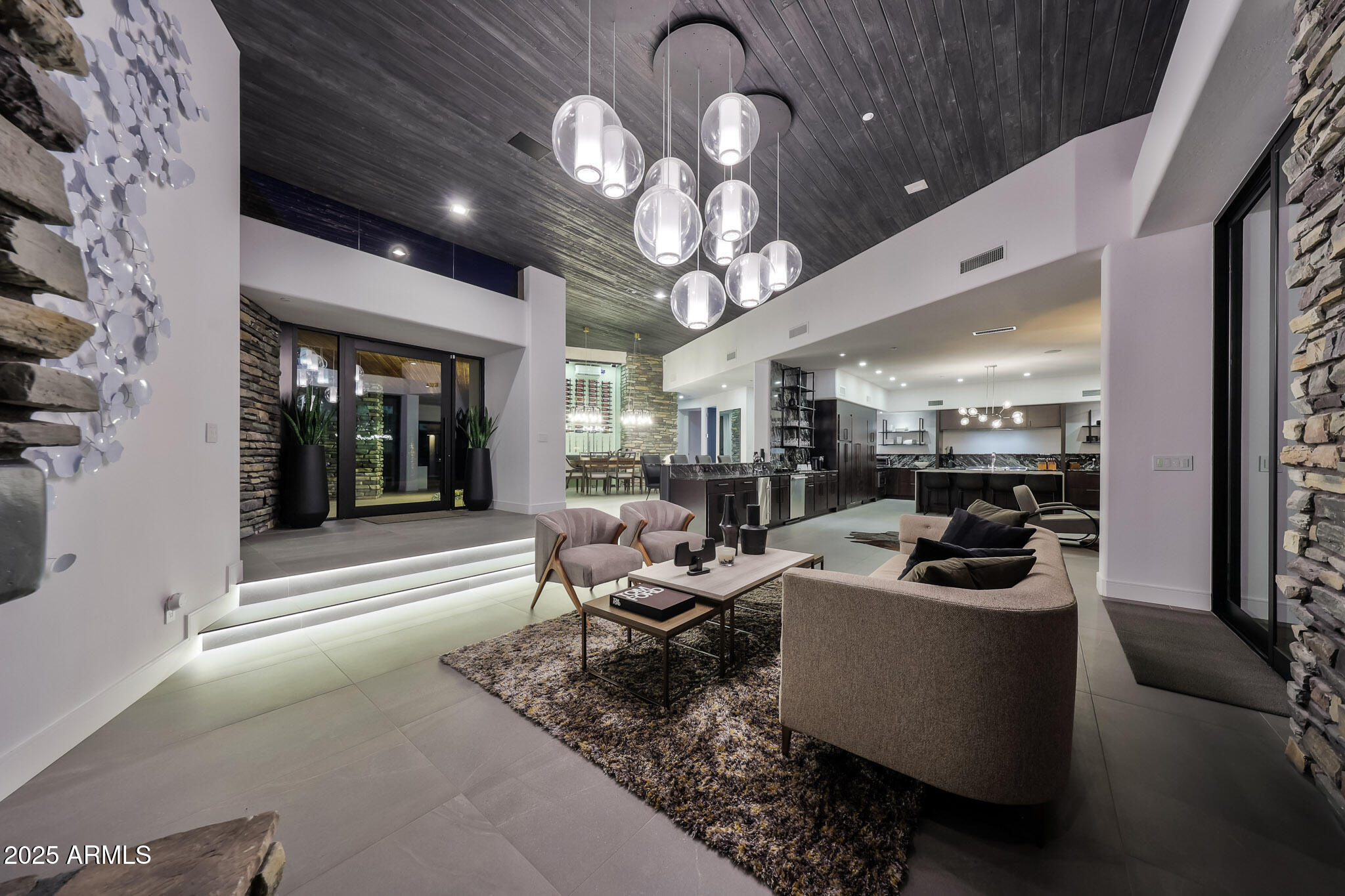 10381 E LOVING TREE Lane, Scottsdale