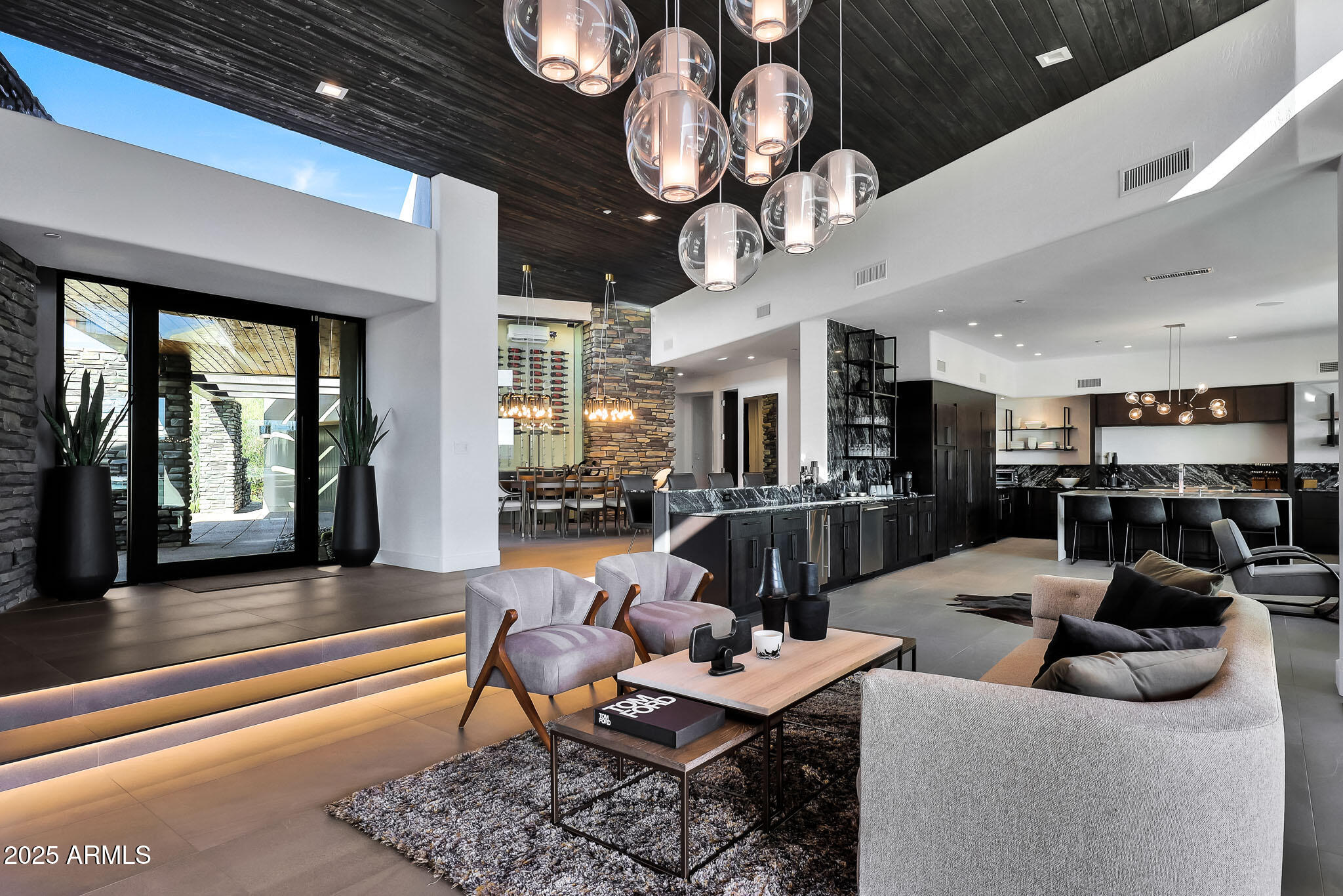 10381 E LOVING TREE Lane, Scottsdale