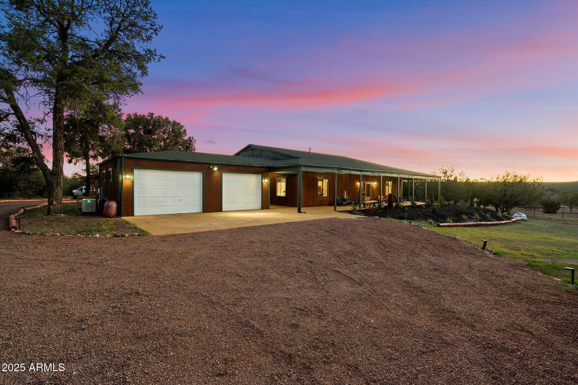 33425 W COWBOY CLINT Way, Seligman