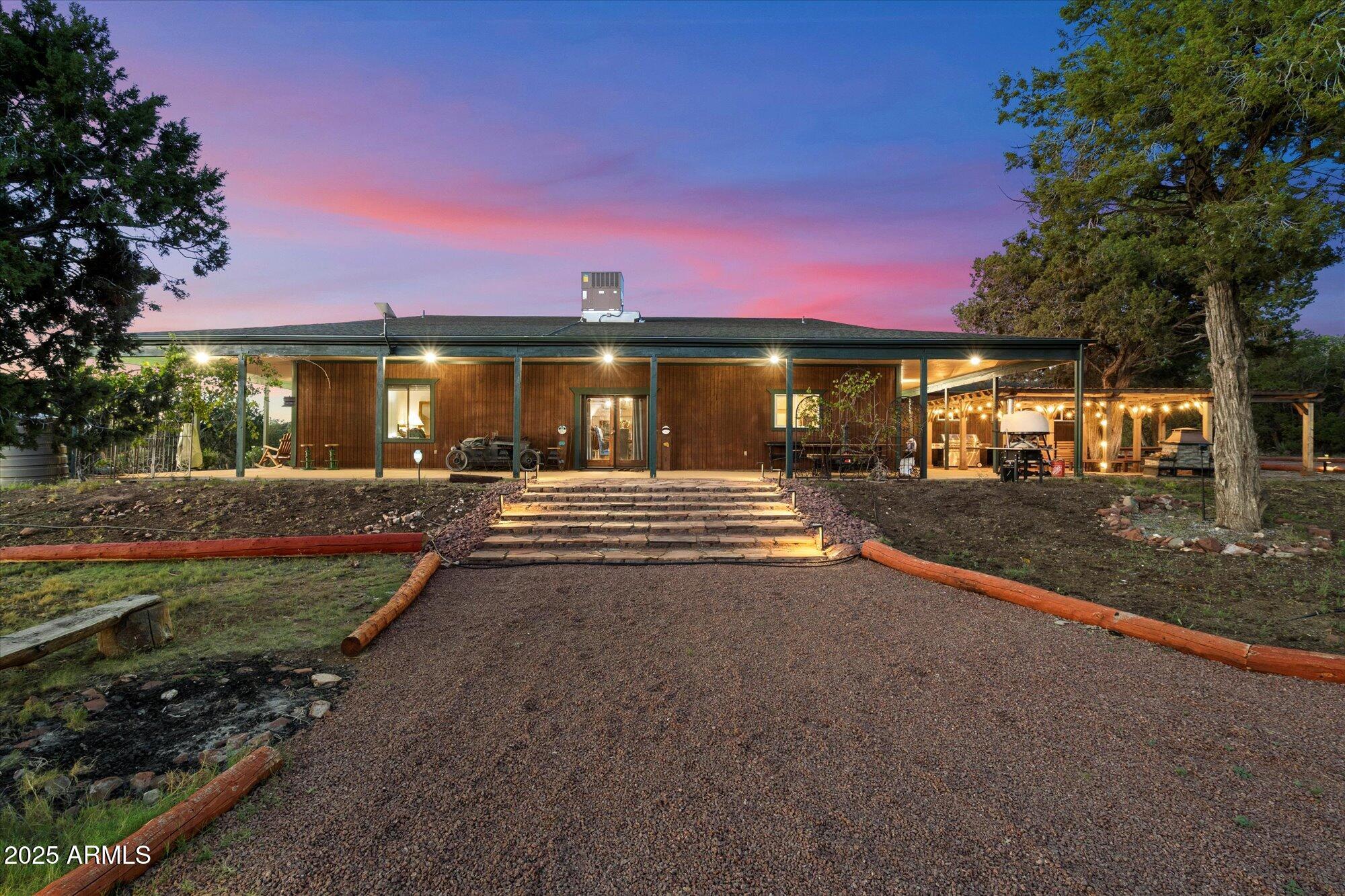 33425 W COWBOY CLINT Way, Seligman