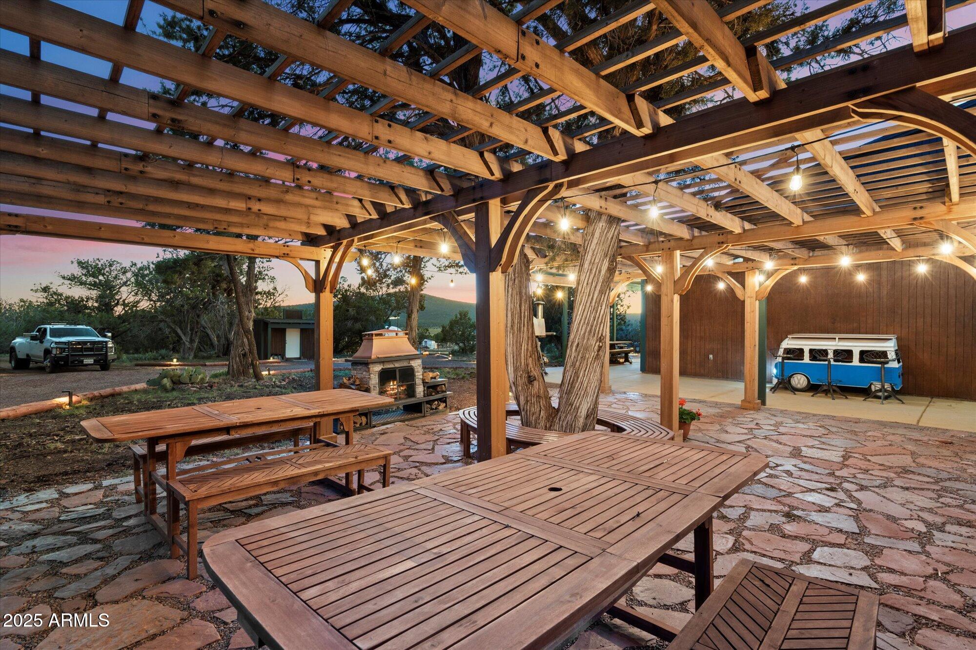 33425 W COWBOY CLINT Way, Seligman