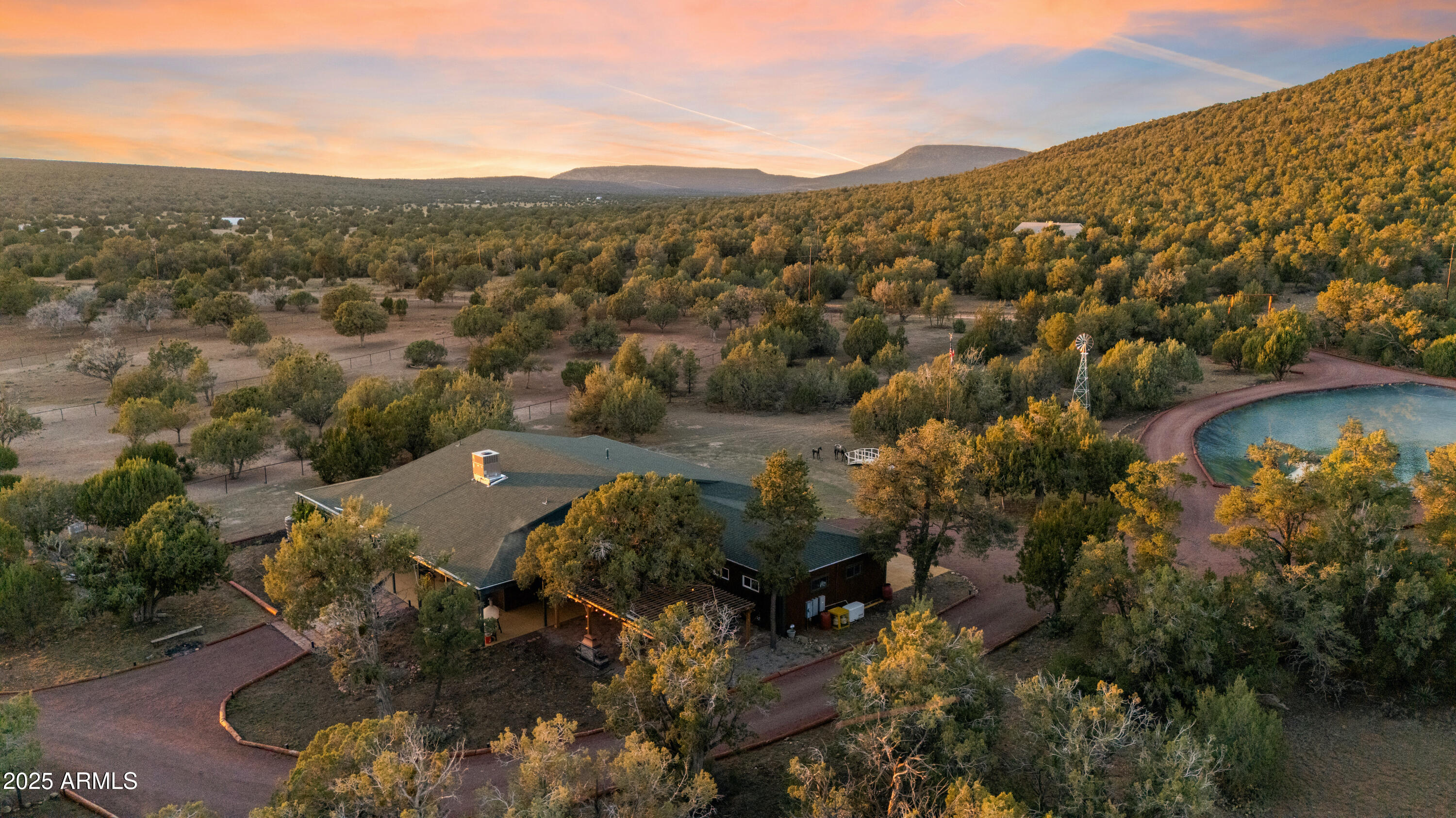 33425 W COWBOY CLINT Way, Seligman